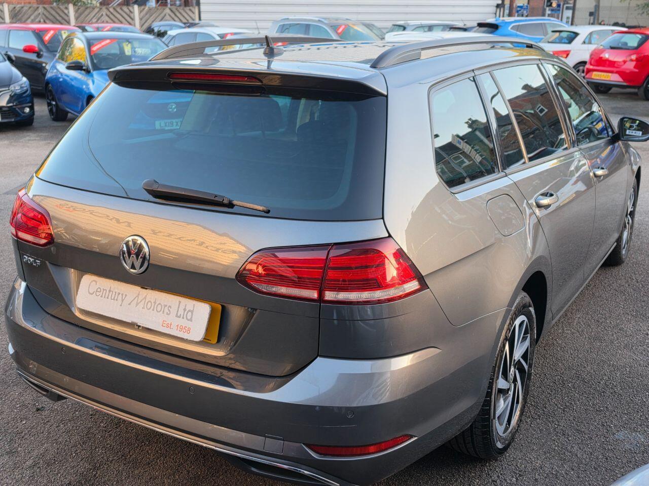 Volkswagen Golf - Image 6