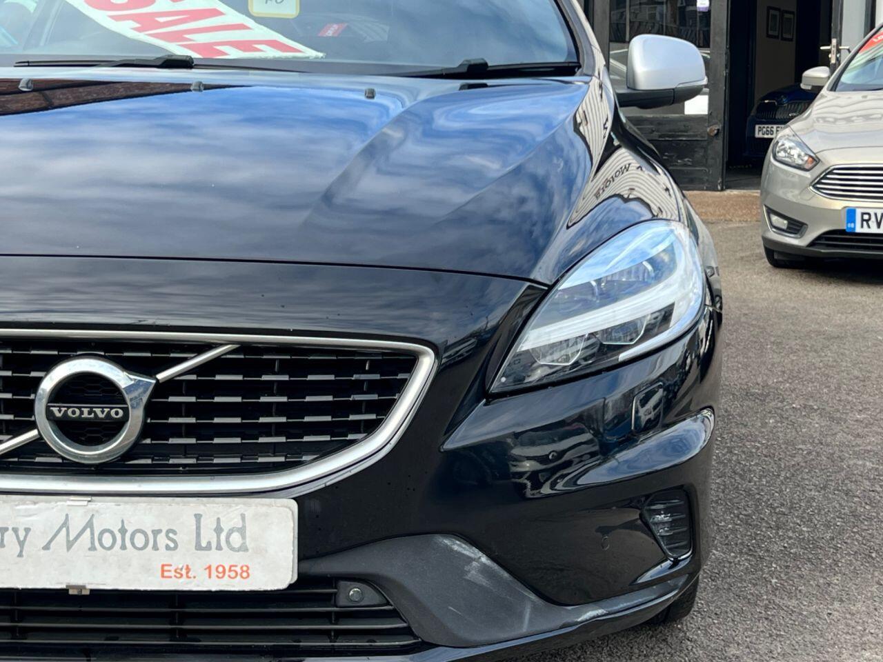 Volvo V40 - Image 12