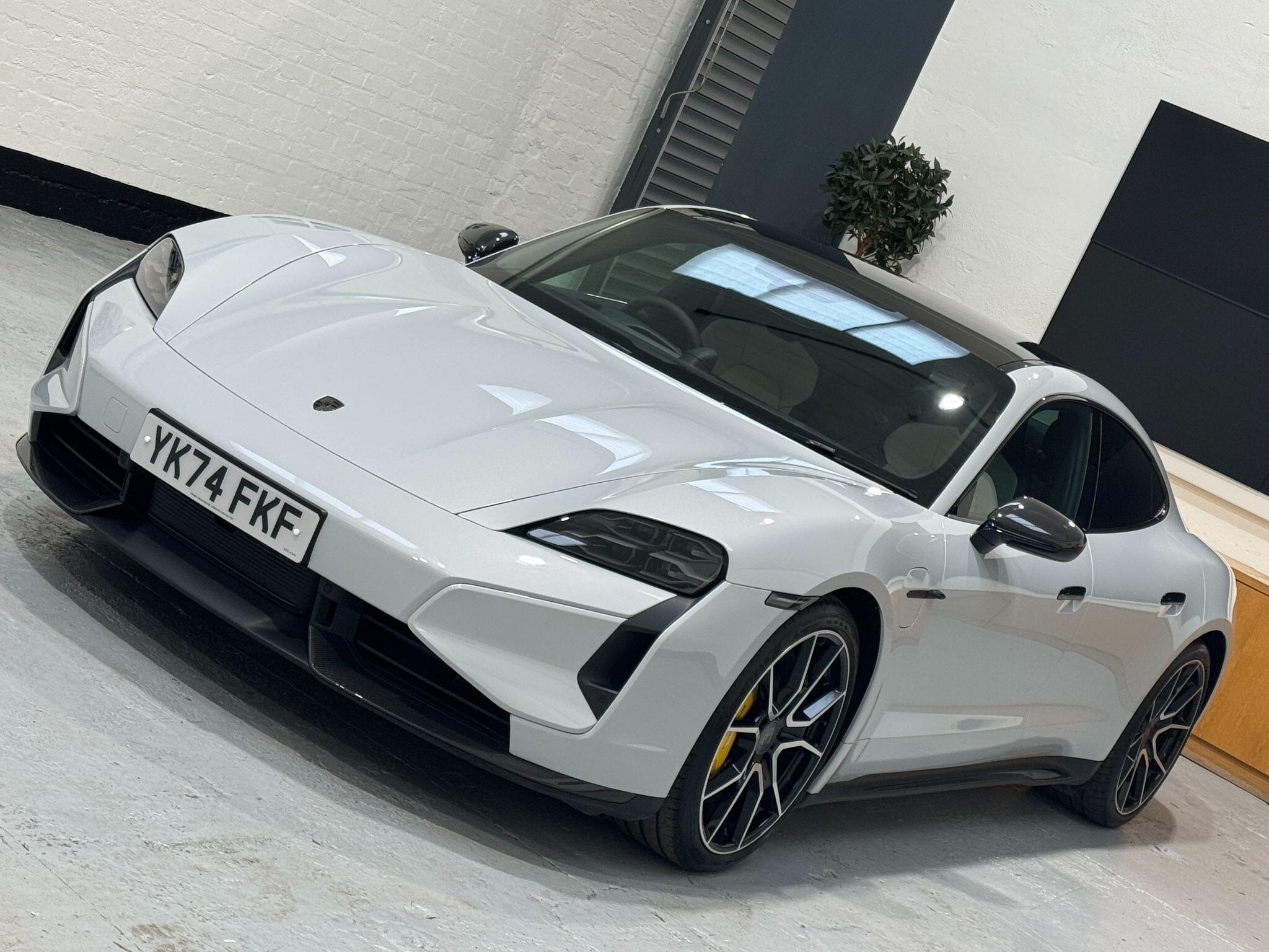 Porsche Taycan - Image 30