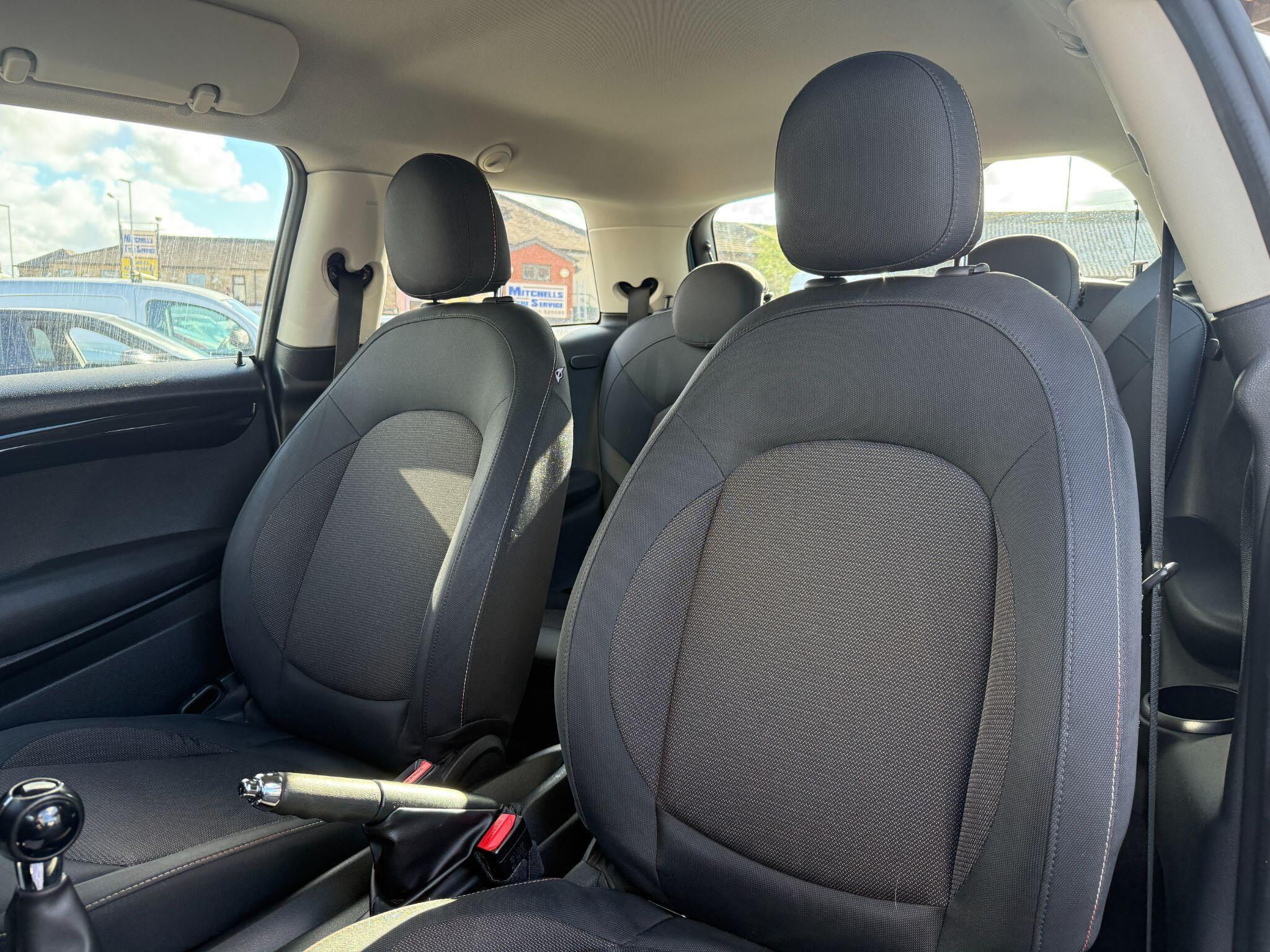 MINI Hatch - Image 33