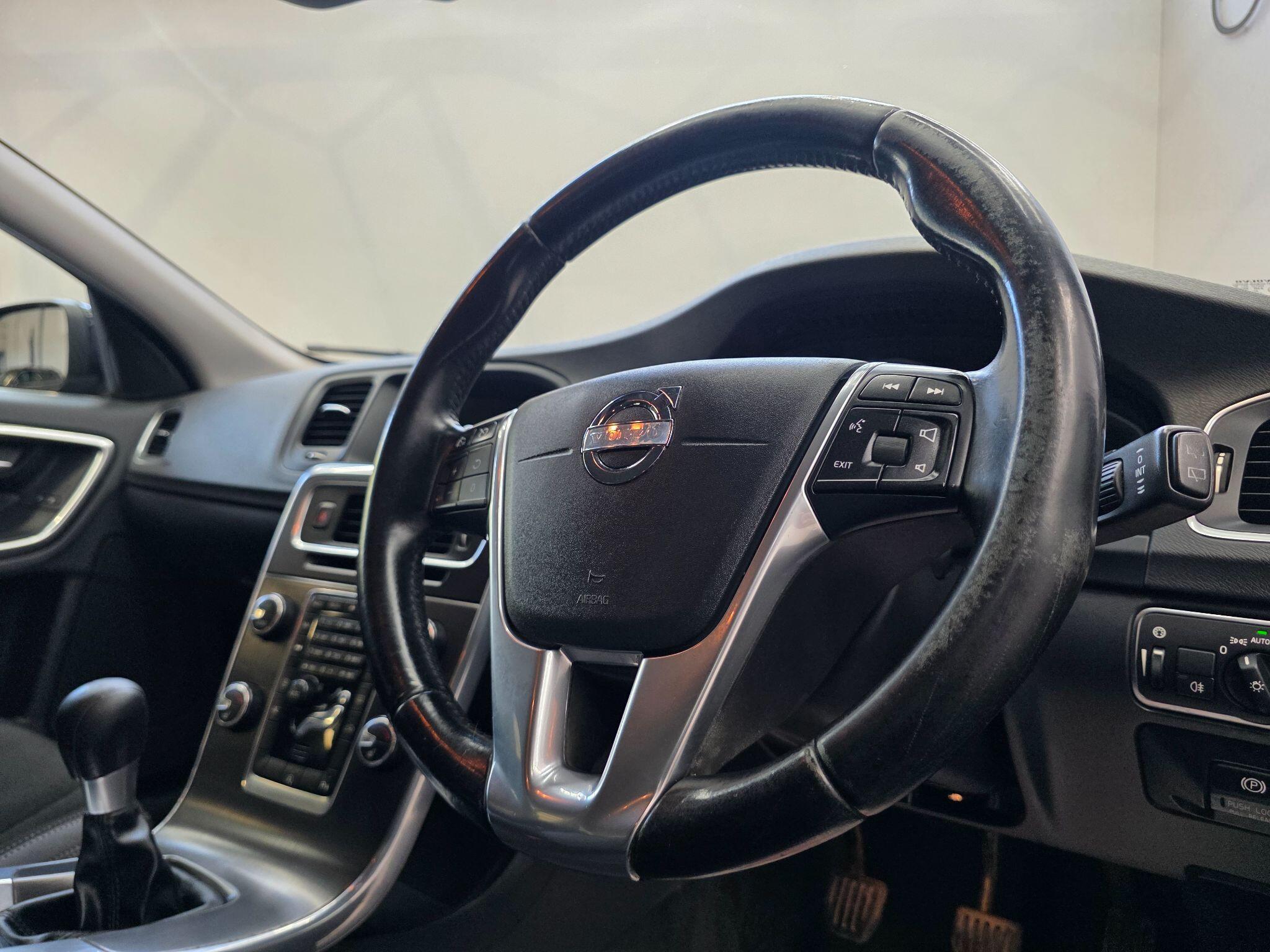 Volvo V60 - Image 13