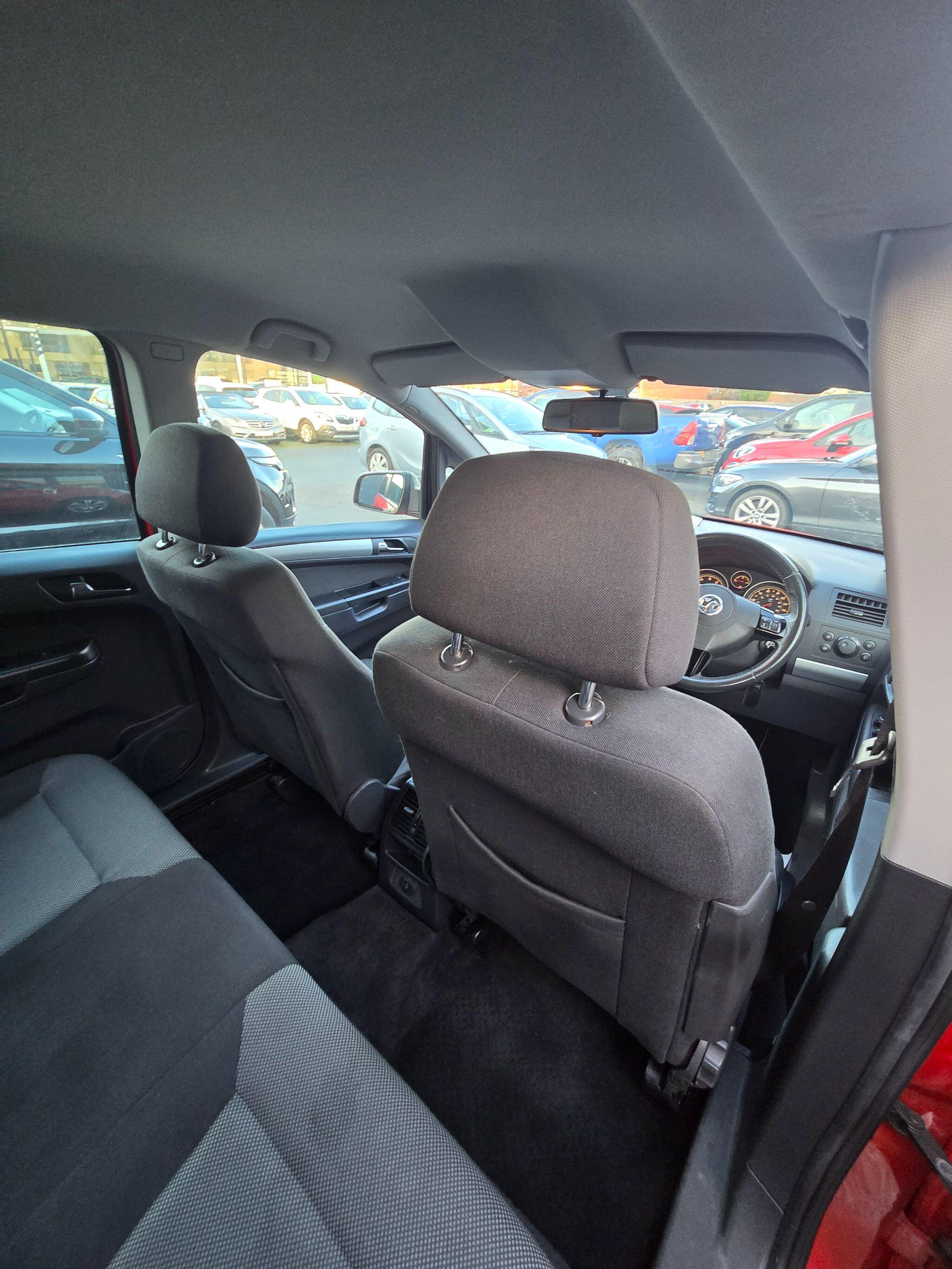 Vauxhall Zafira - Image 32