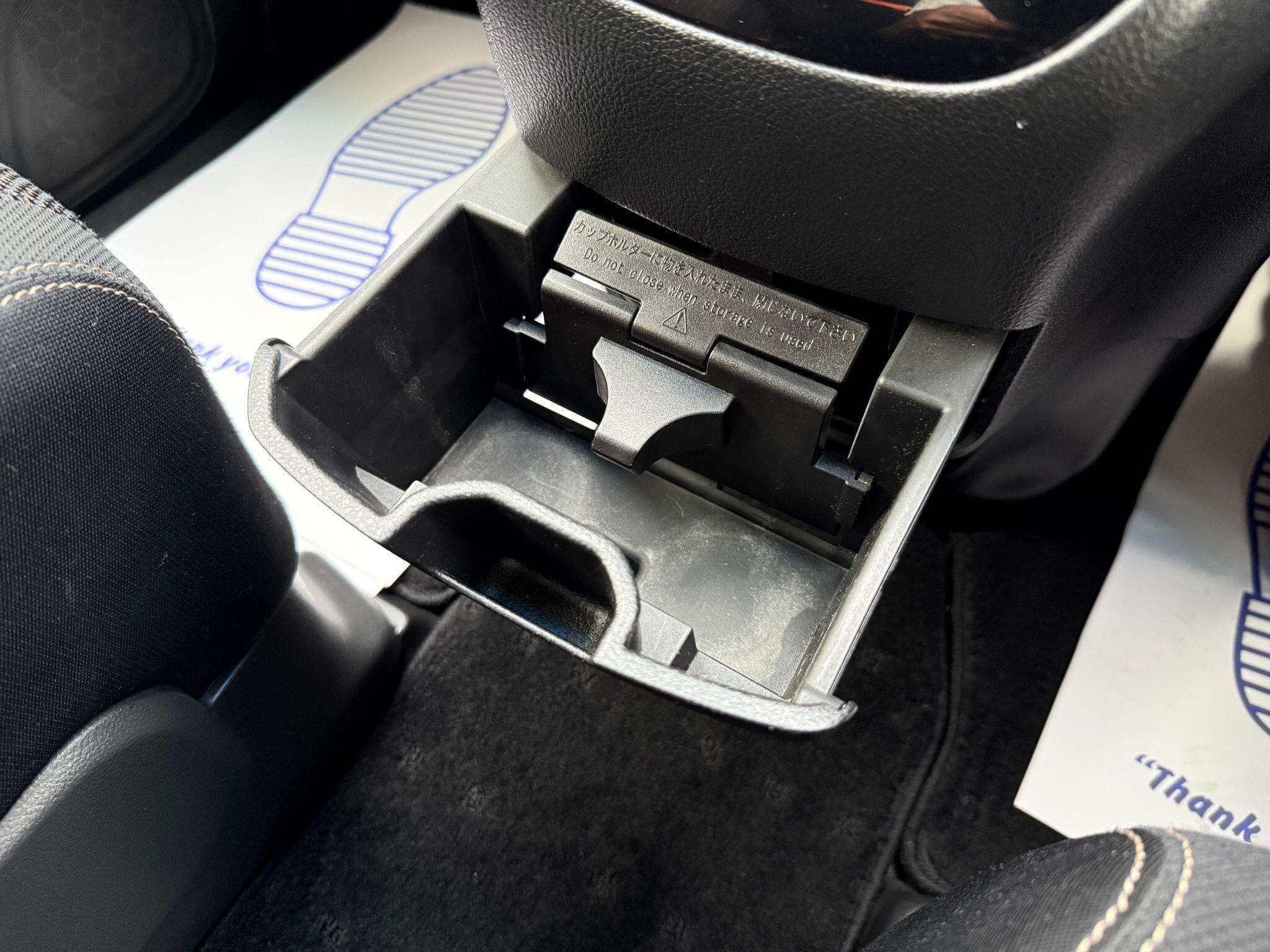 Nissan Serena - Image 60