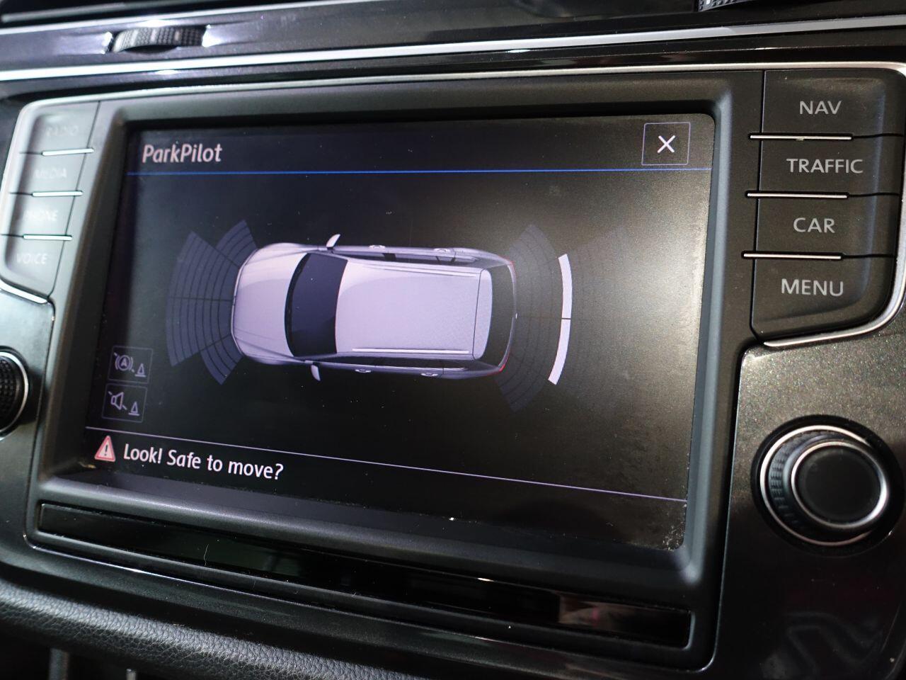 Volkswagen Tiguan - Image 33