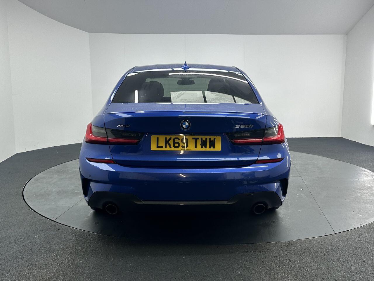 BMW 3 Series - Image 8