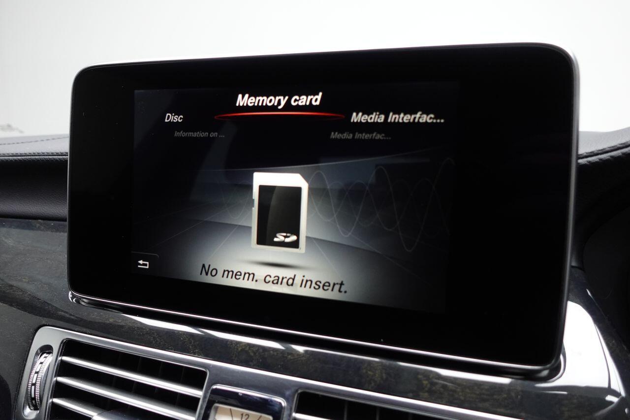 Mercedes CLS Class - Image 24