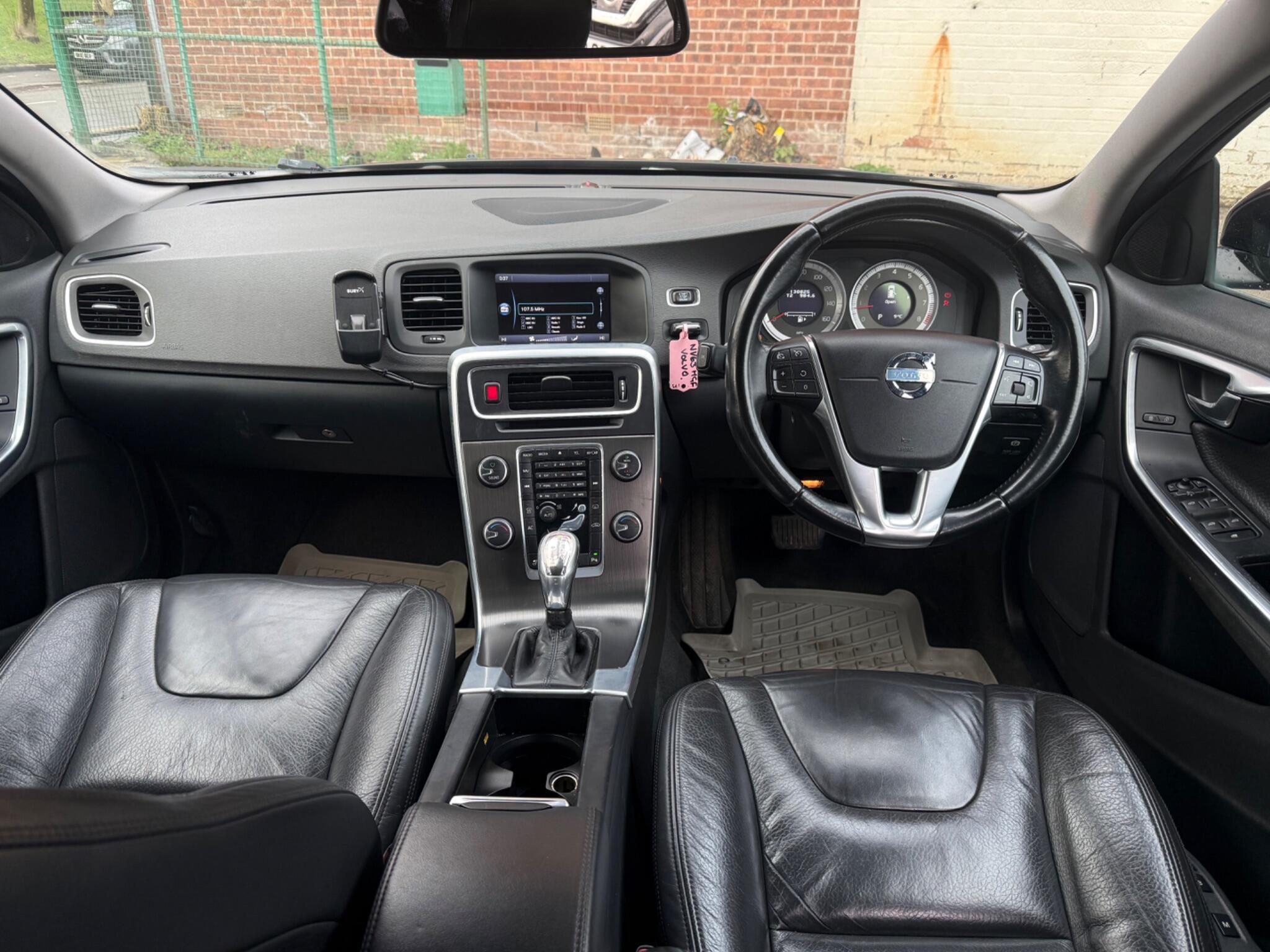 Volvo V60 - Image 16