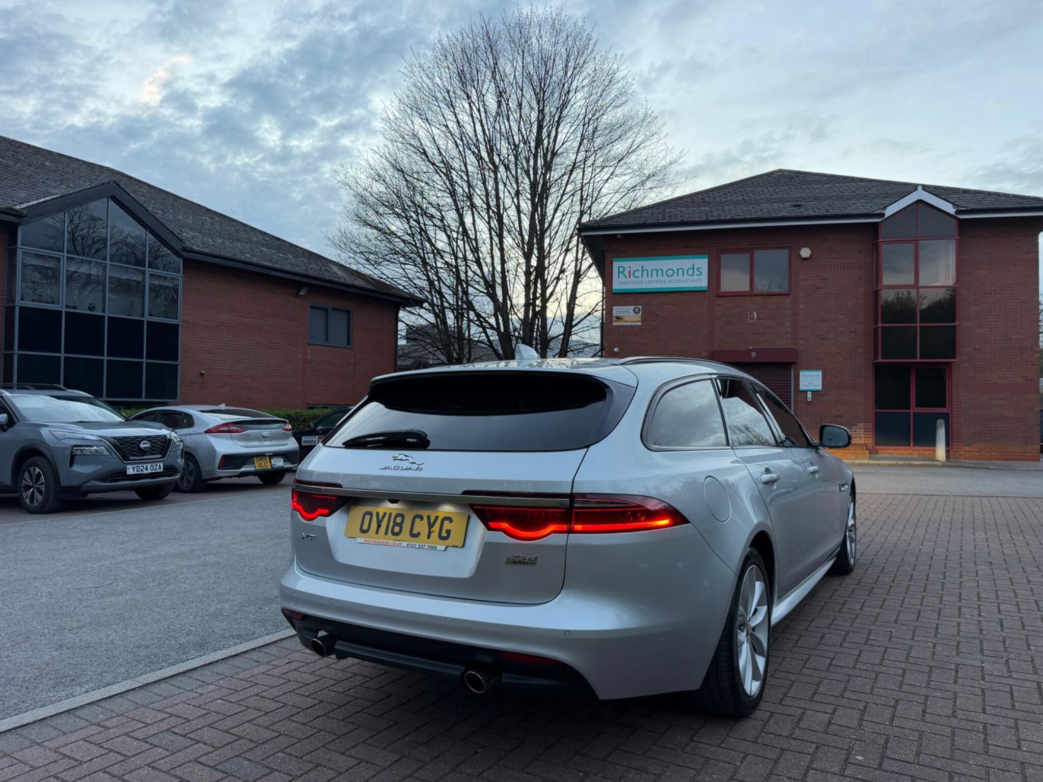 Jaguar XF - Image 21