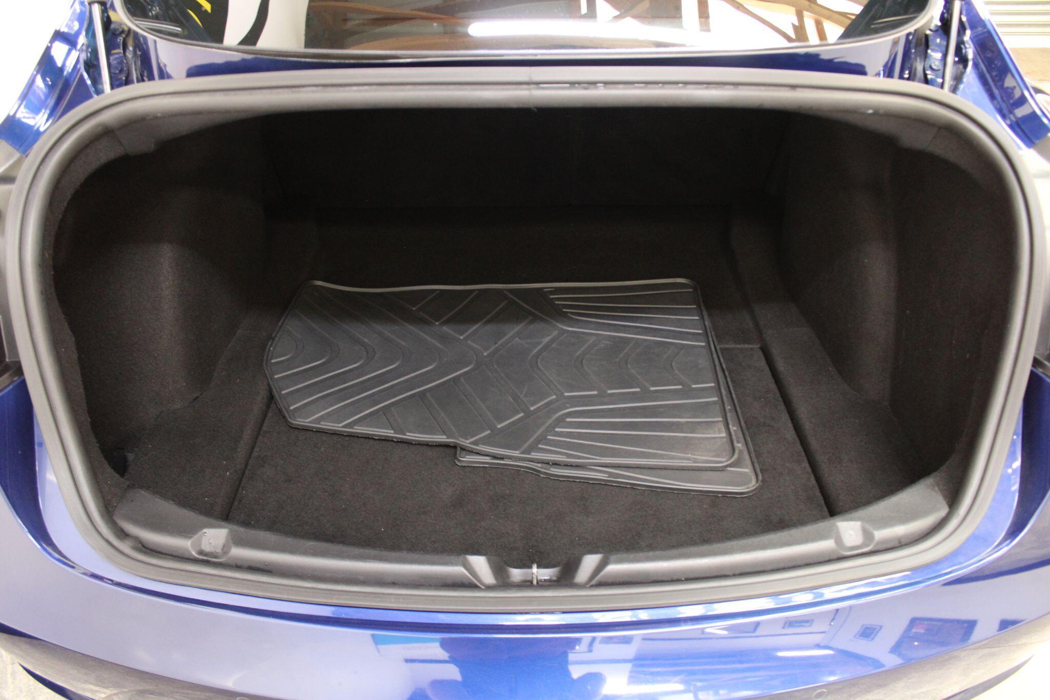 Tesla Model 3 - Image 16