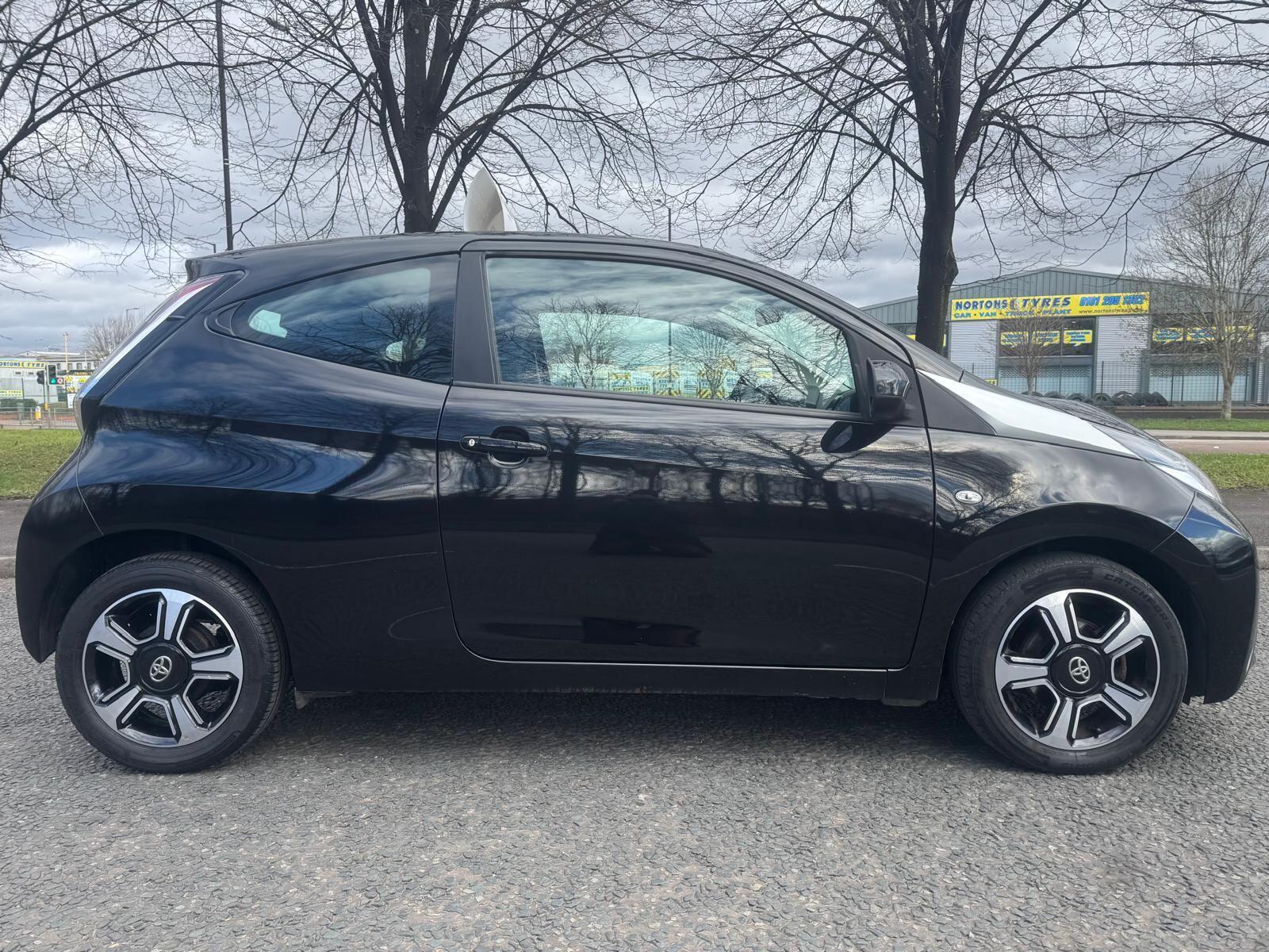 Toyota Aygo - Image 11