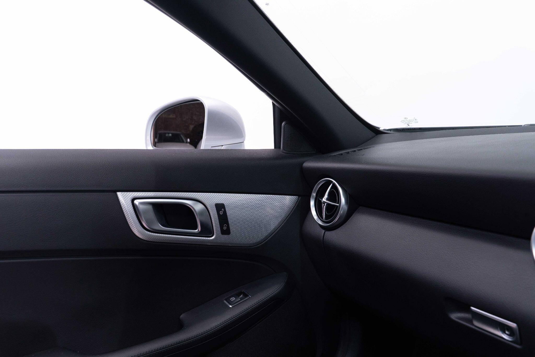 Mercedes SLC - Image 3