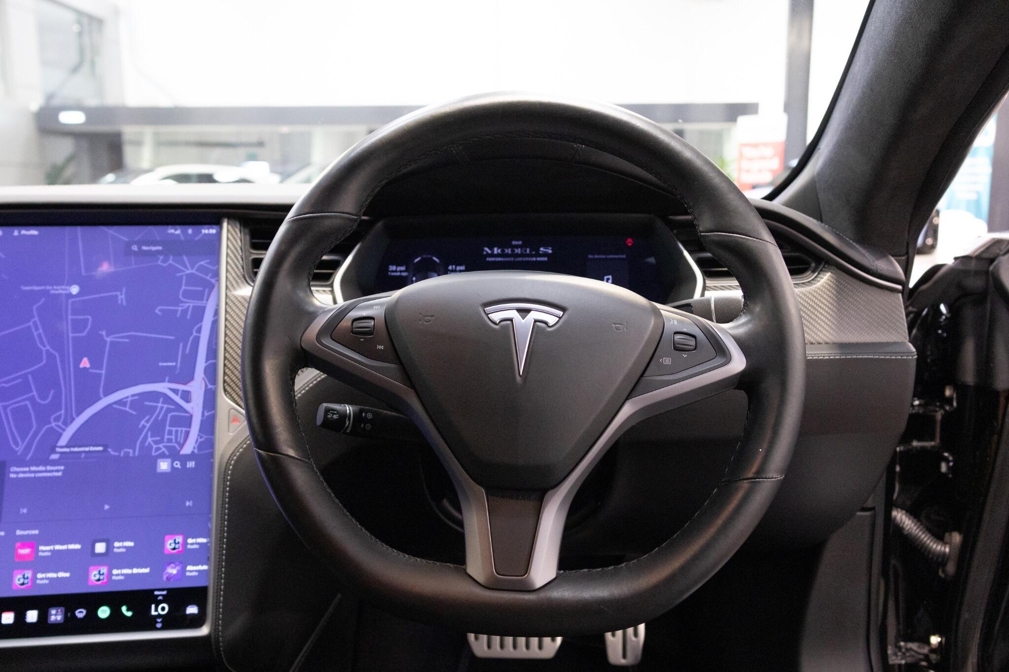 Tesla Model S - Image 11