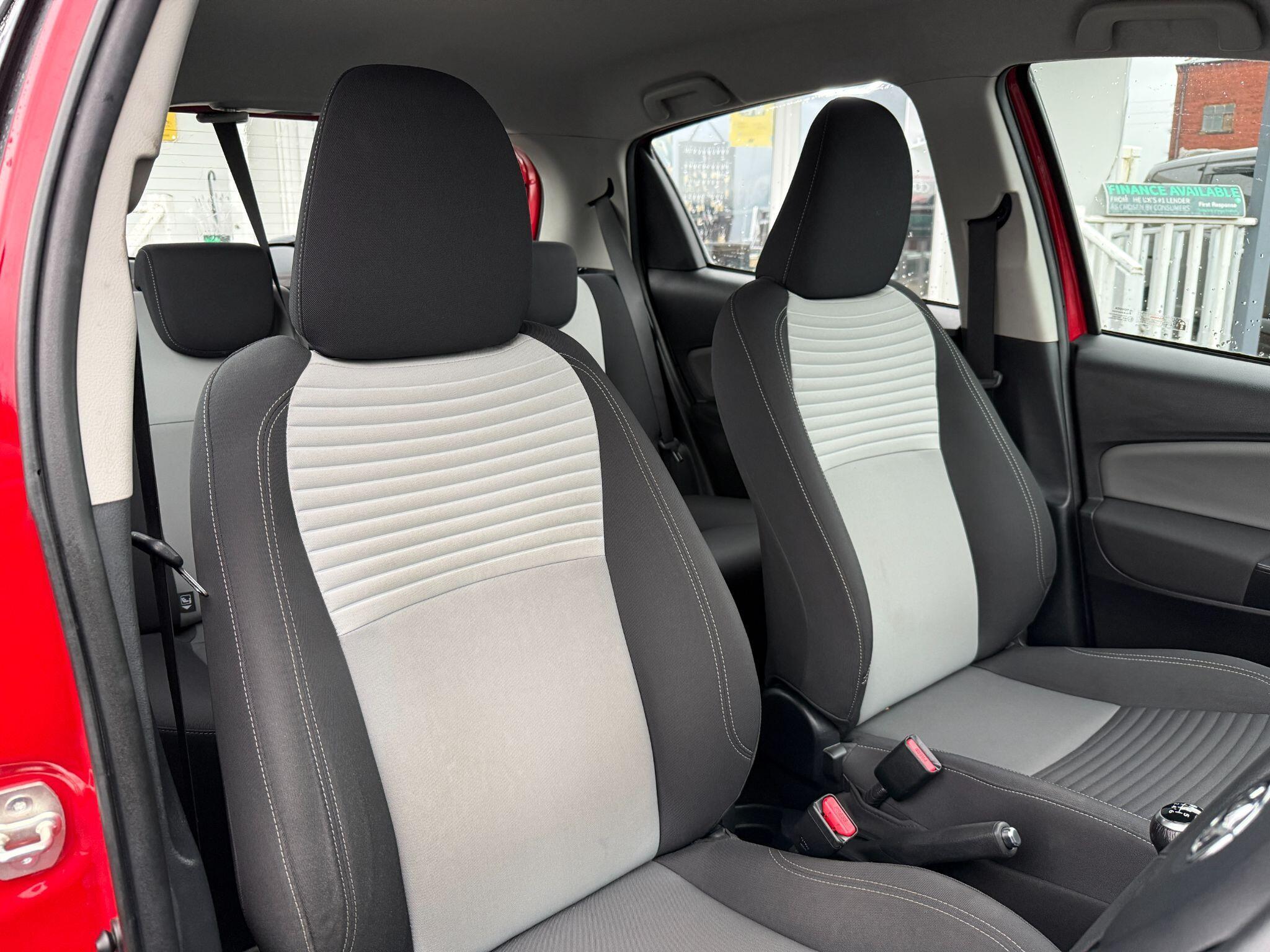 Toyota Yaris - Image 25