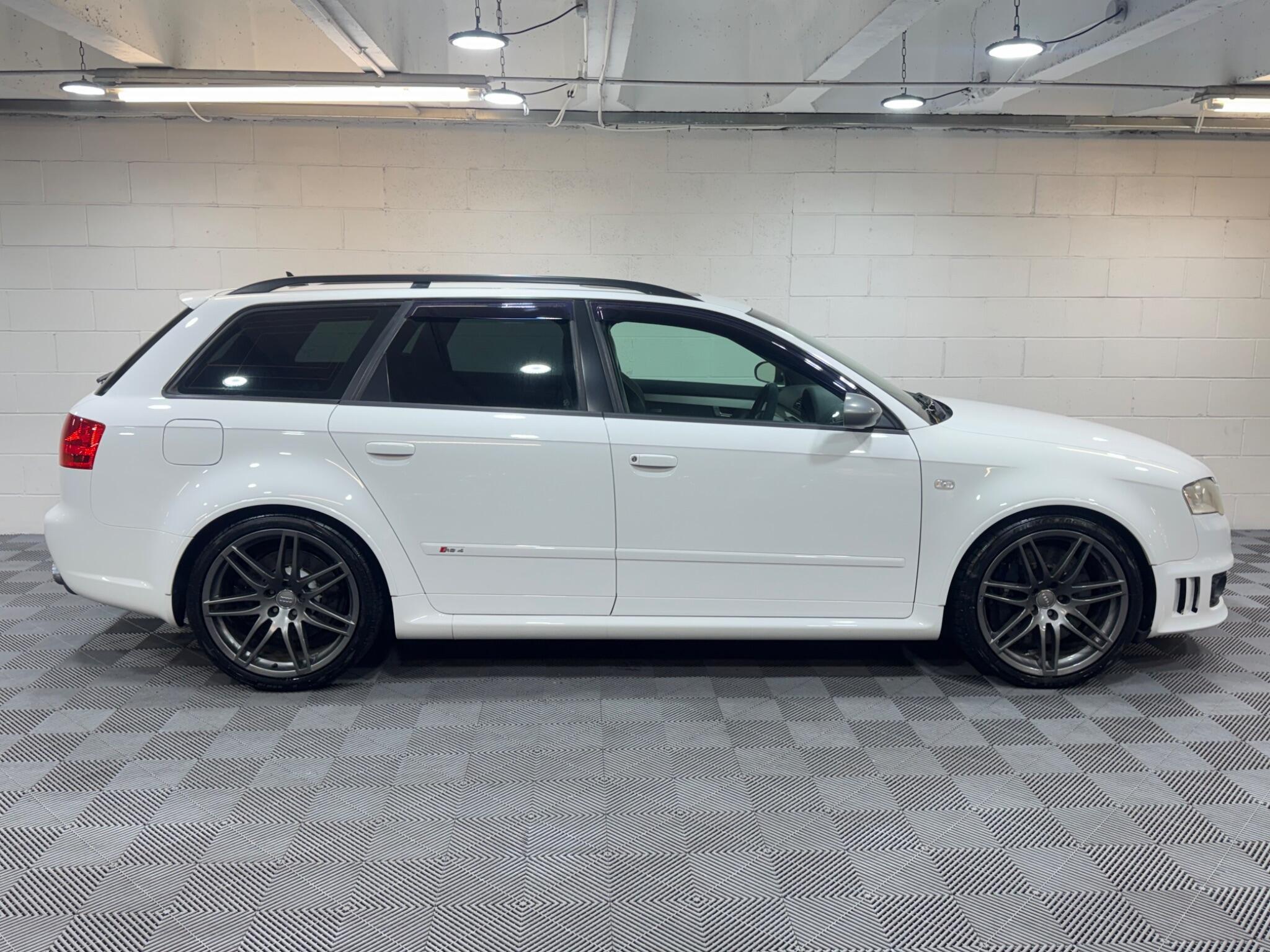 Audi Rs4 Avant - Image 5