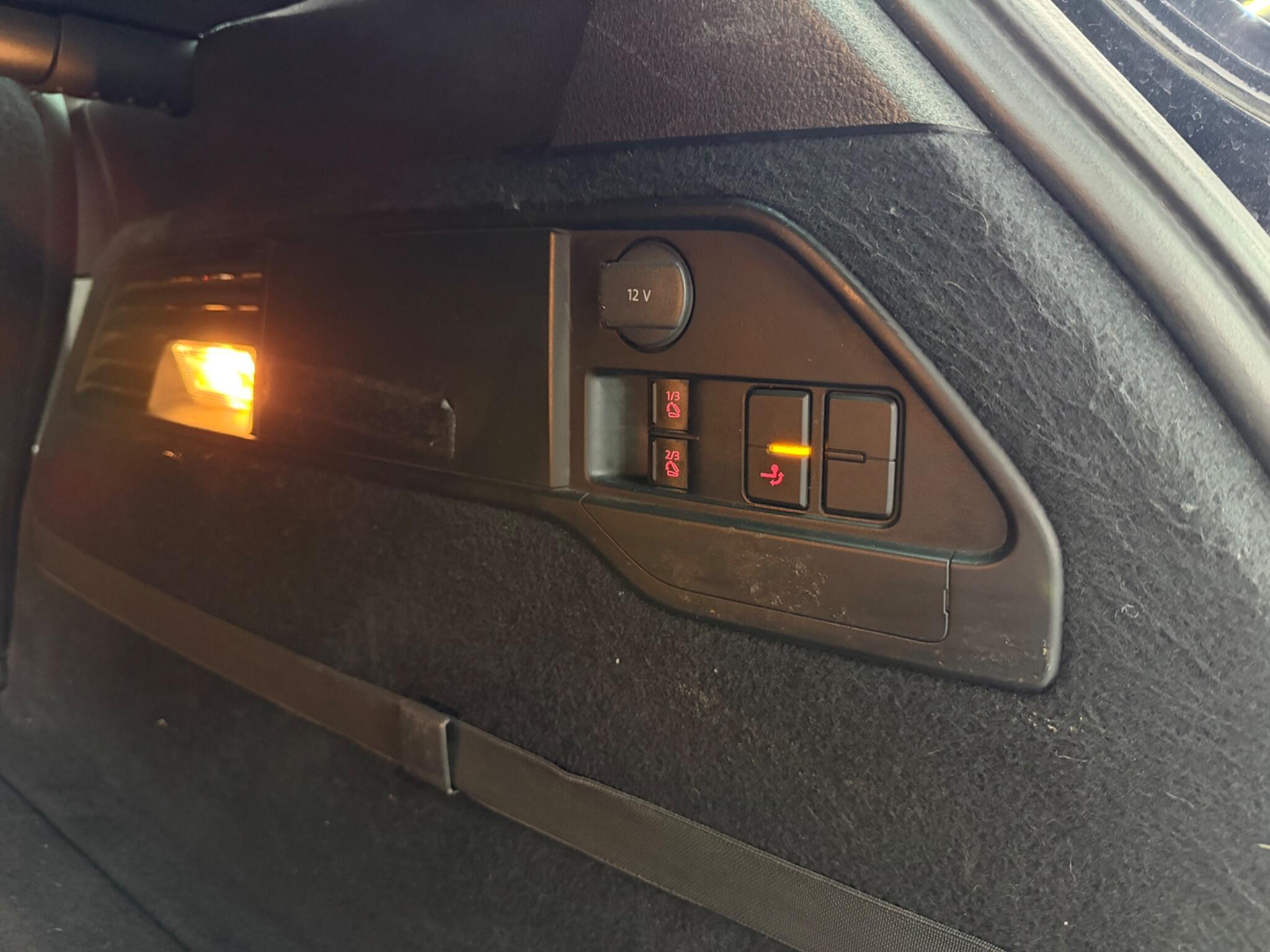 Volkswagen Touareg - Image 6