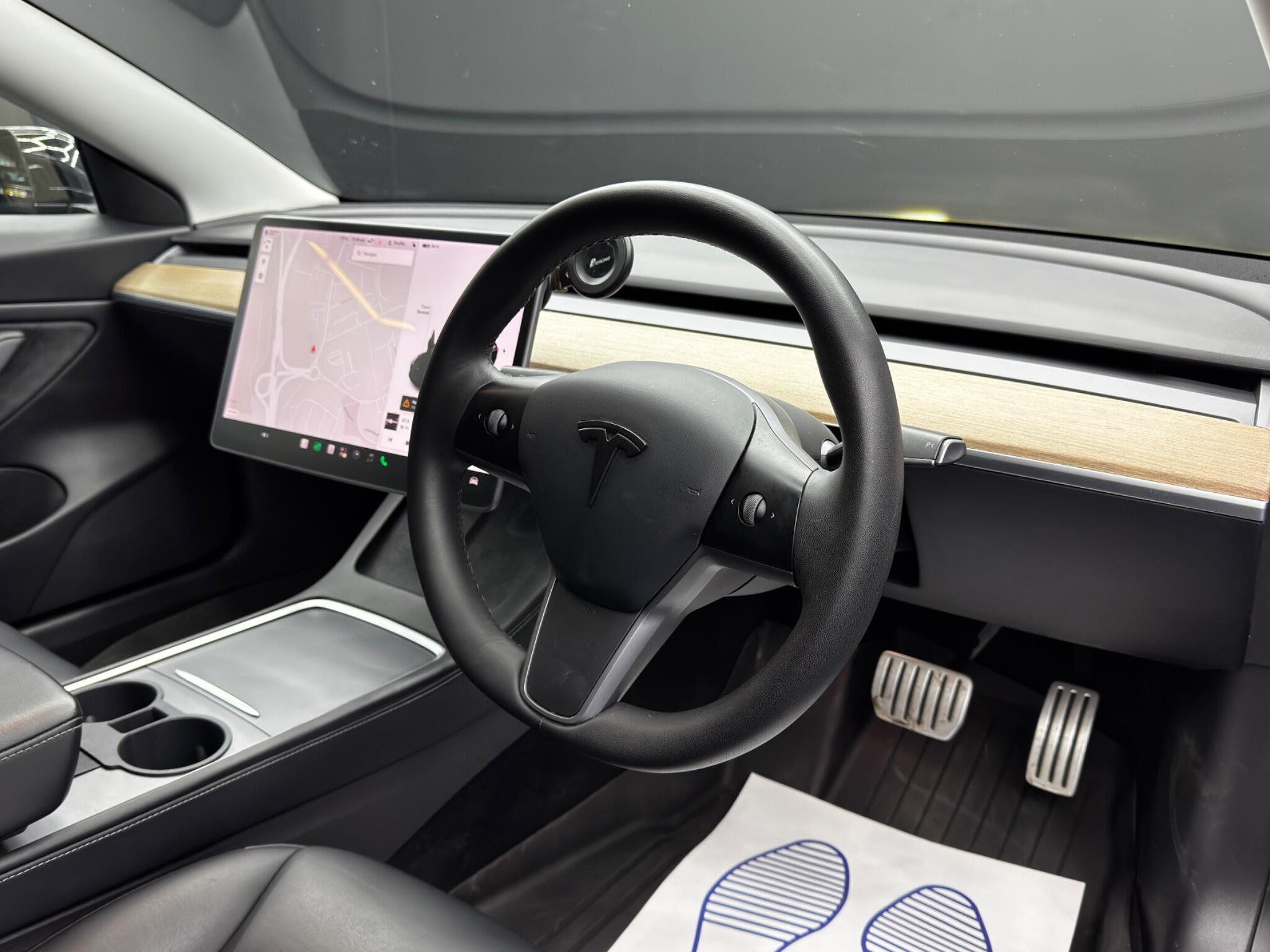 Tesla Model 3 - Image 9