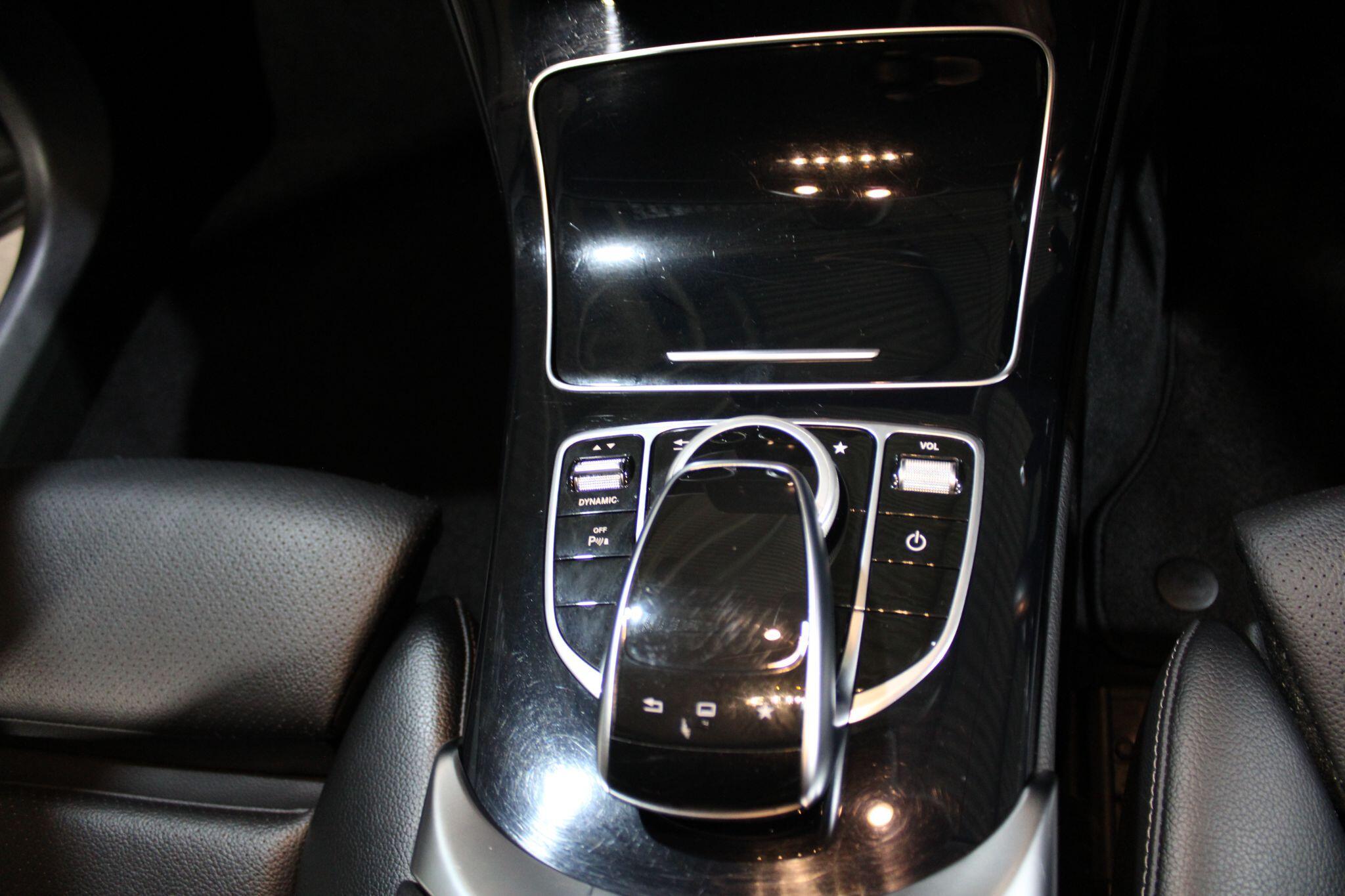 Mercedes C Class - Image 12