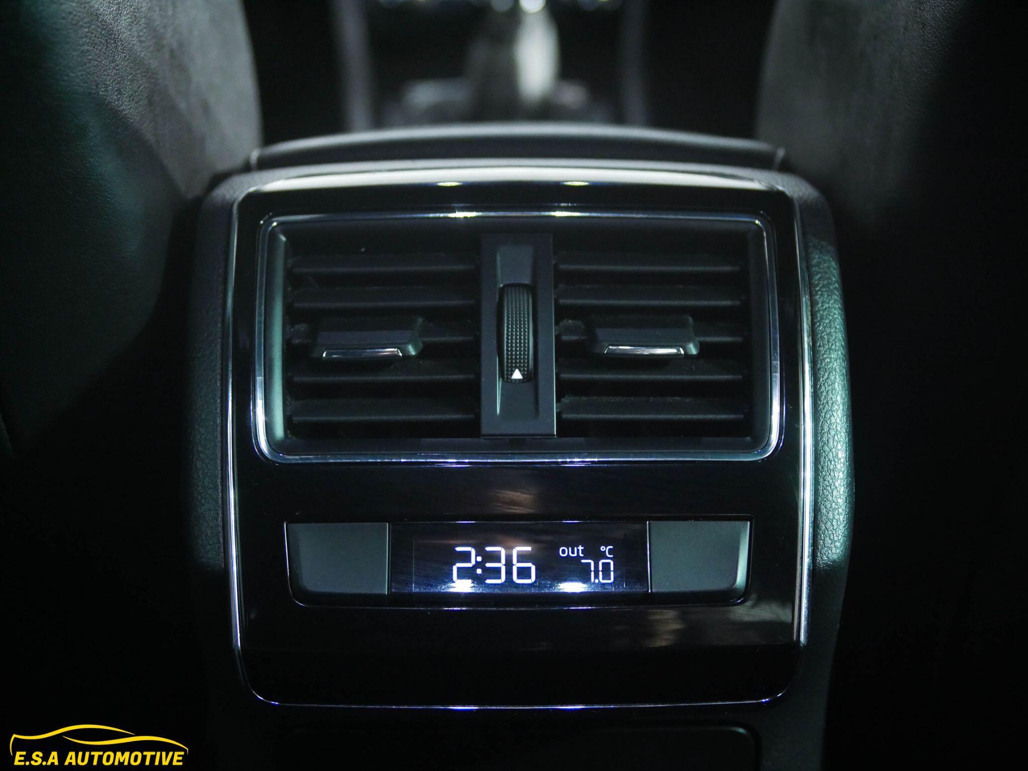 Skoda Superb - Image 35