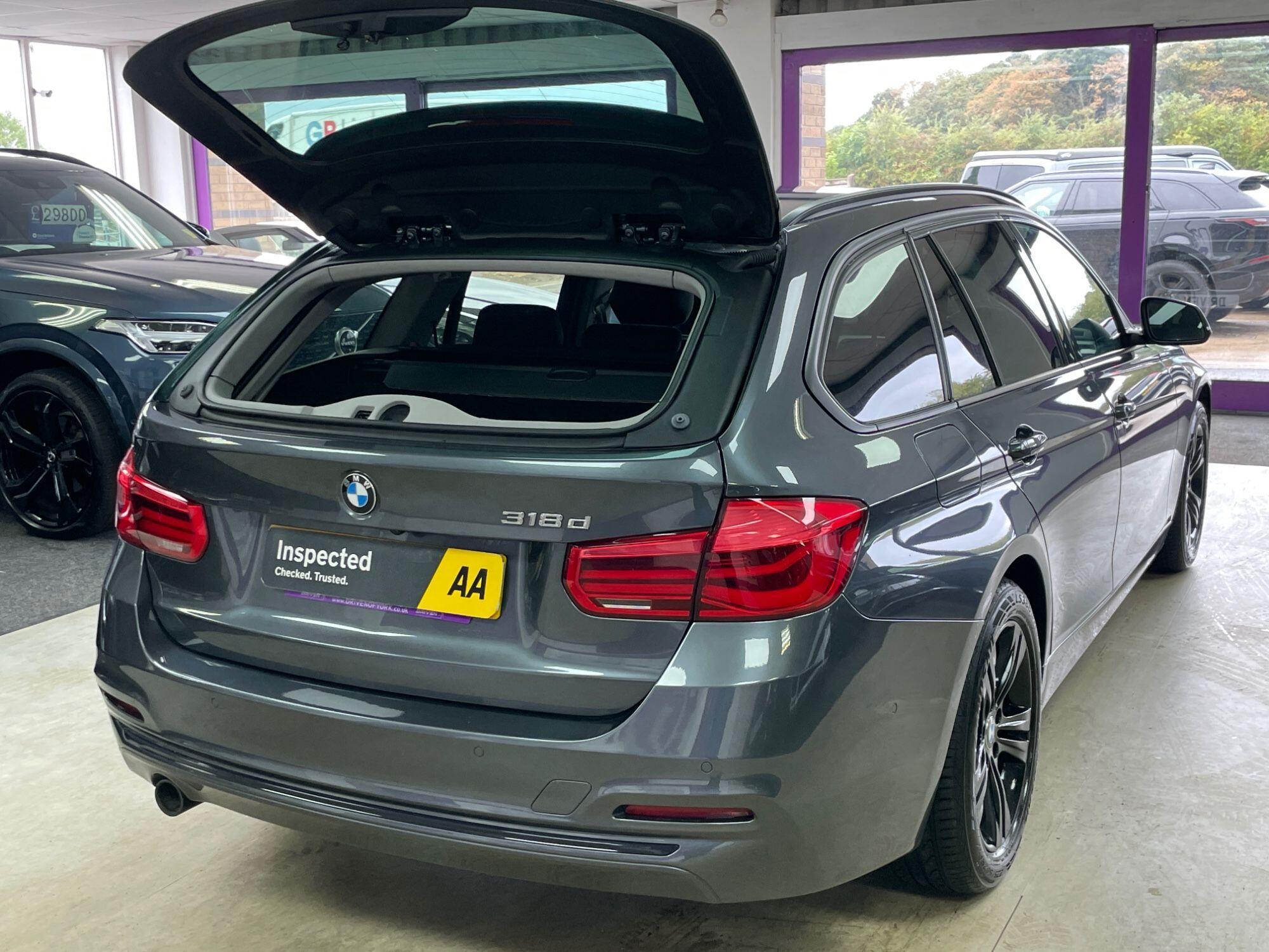 BMW 3 Series - Image 12