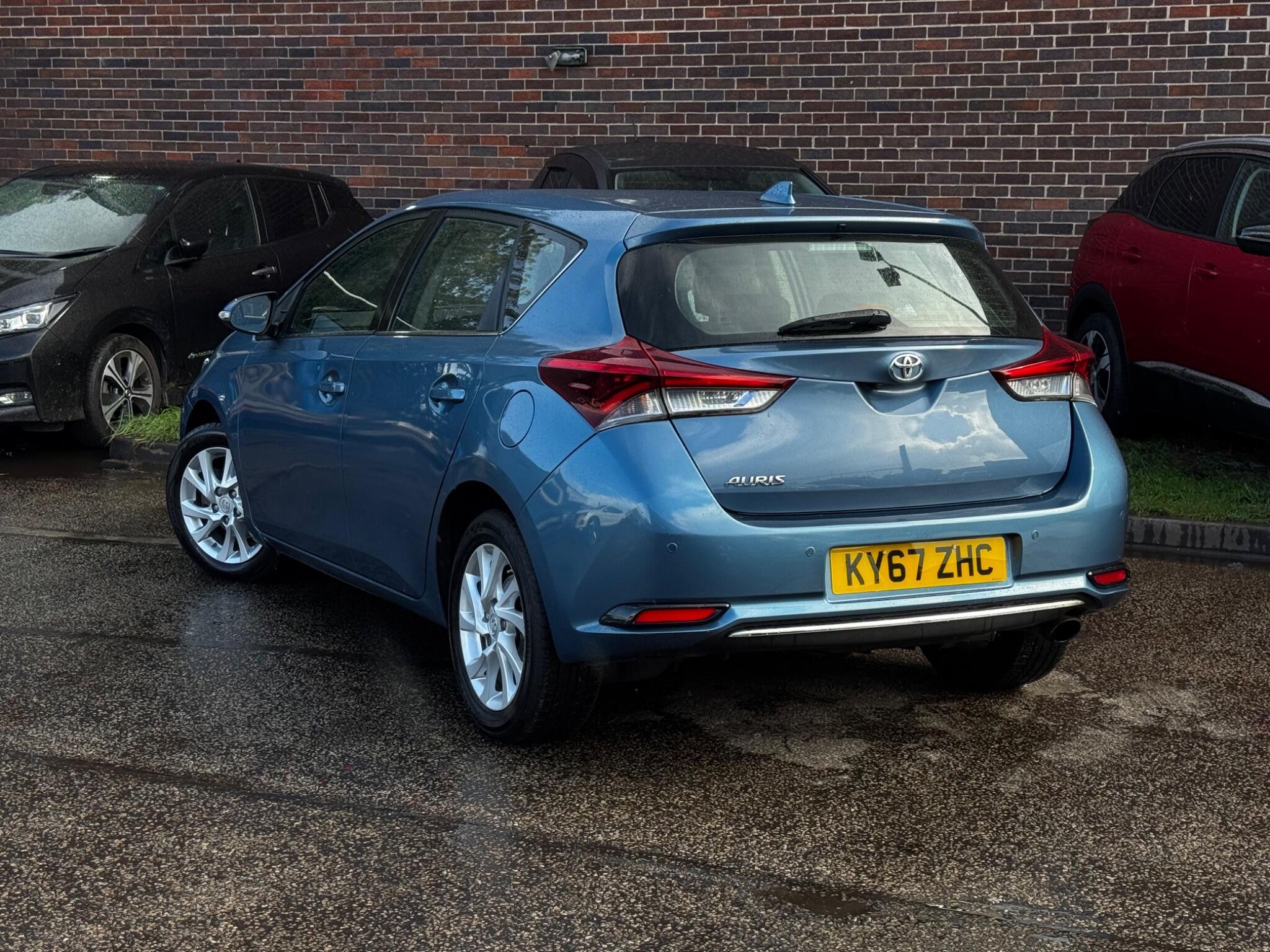 Toyota Auris - Image 4