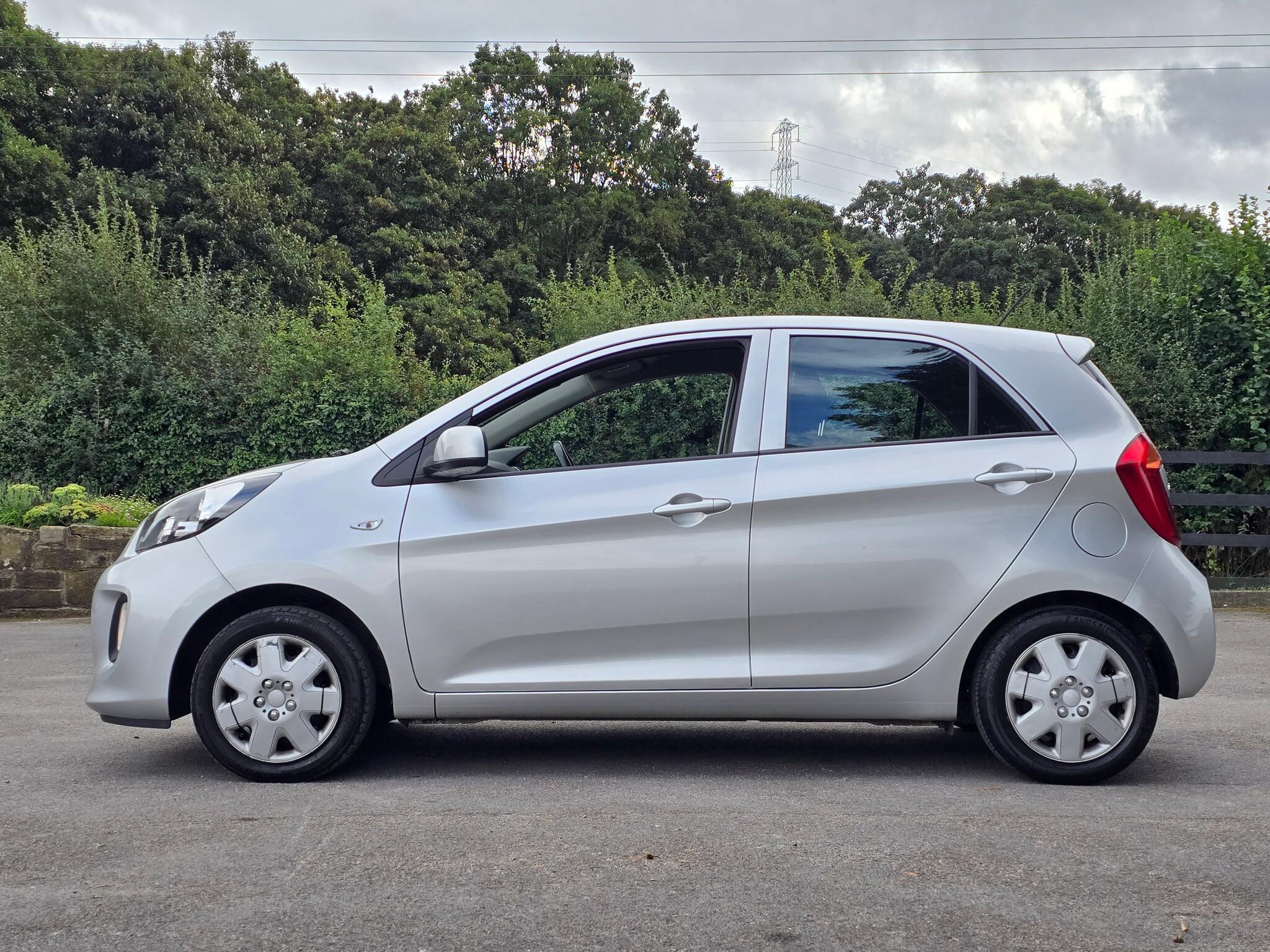 Kia Picanto - Image 12