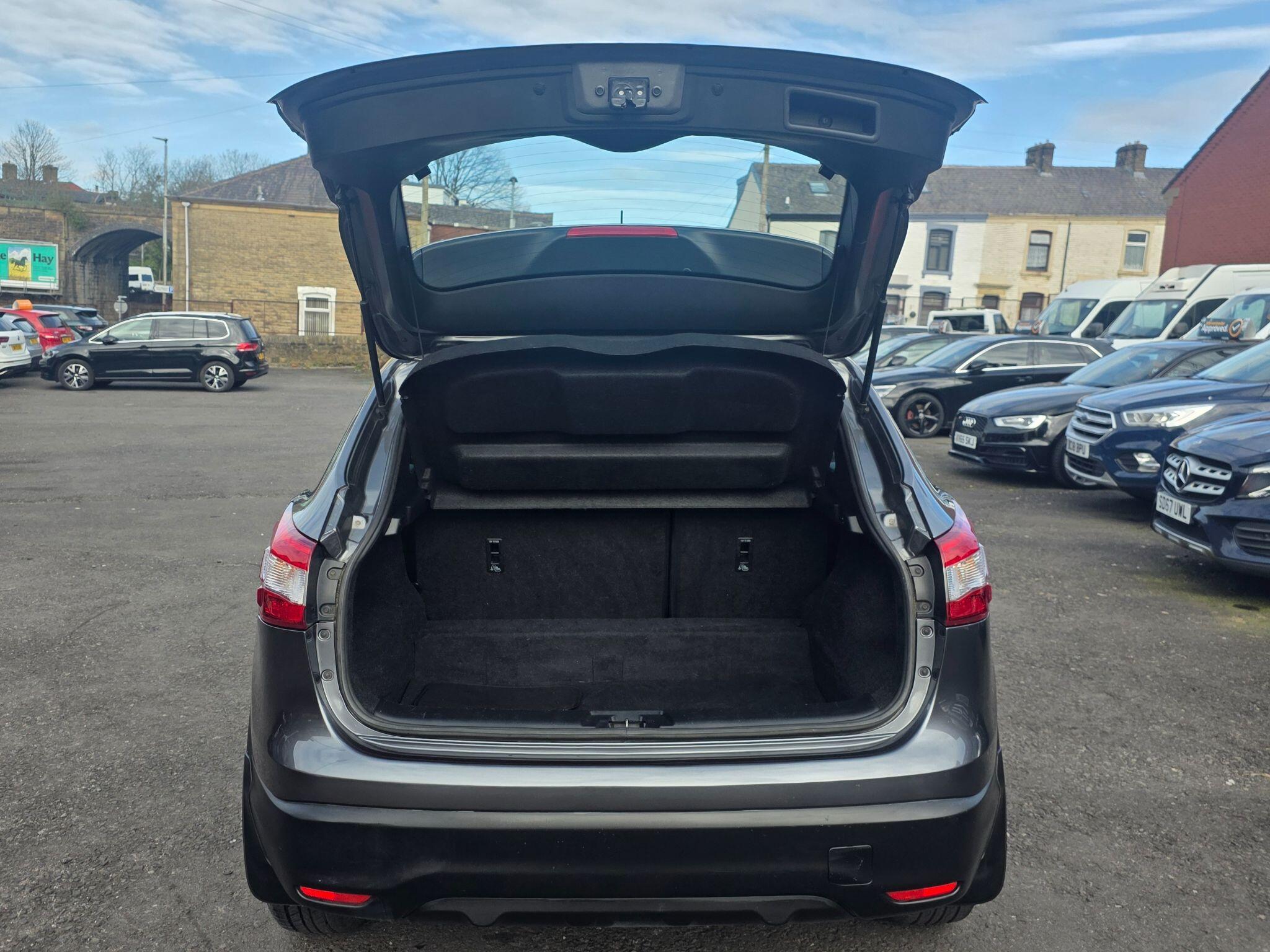 Nissan Qashqai - Image 21