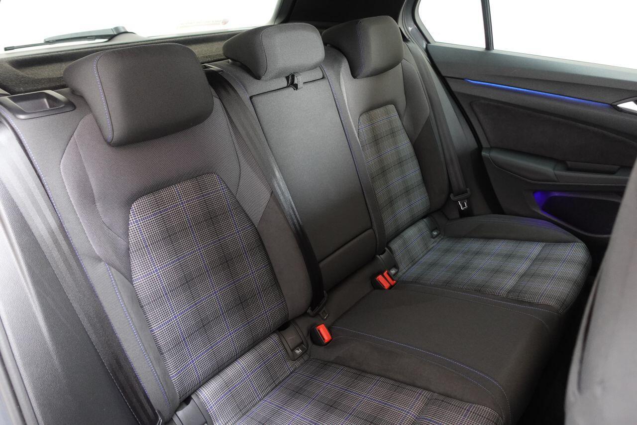 Volkswagen Golf - Image 20