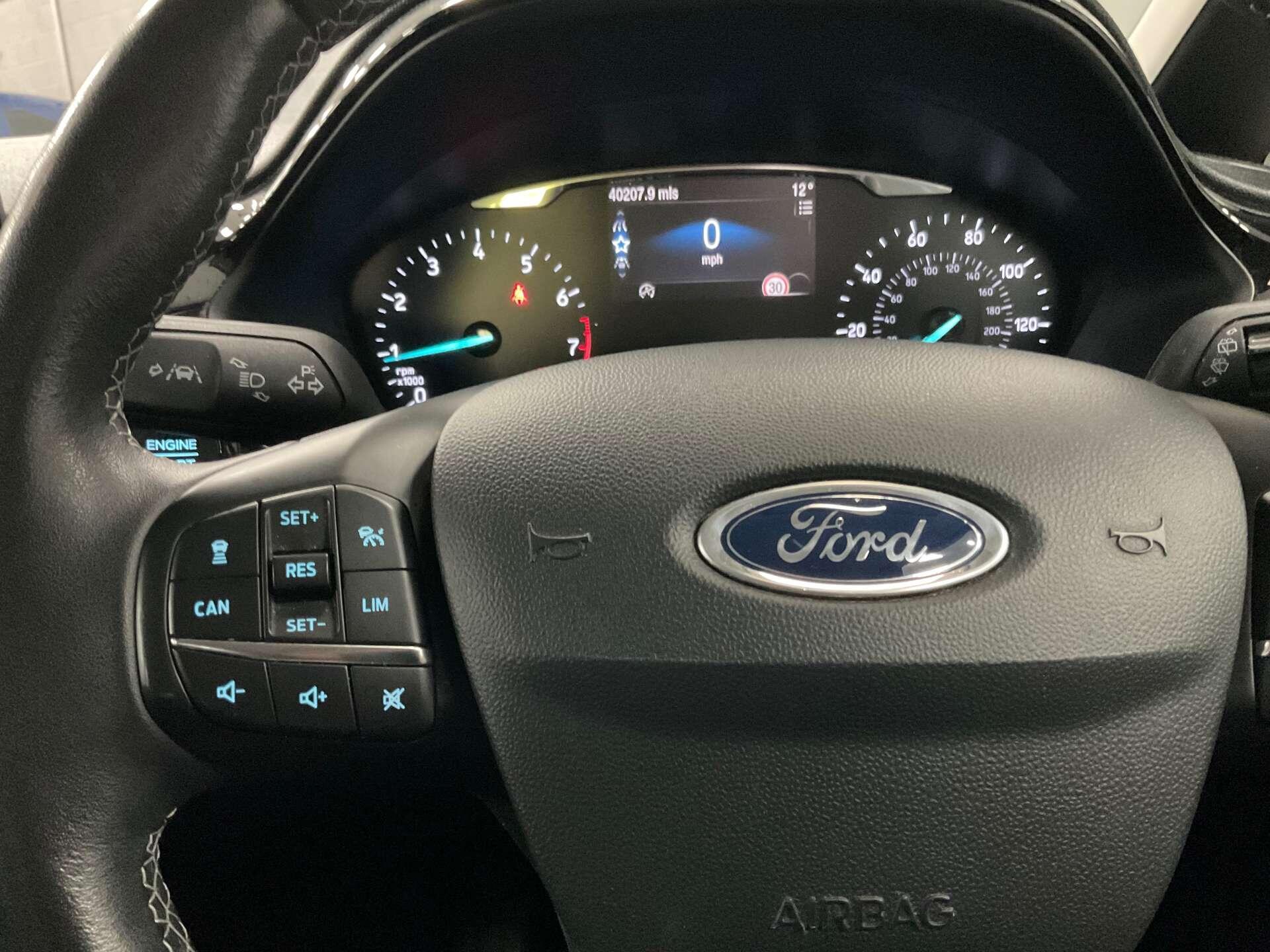 Ford Fiesta - Image 22