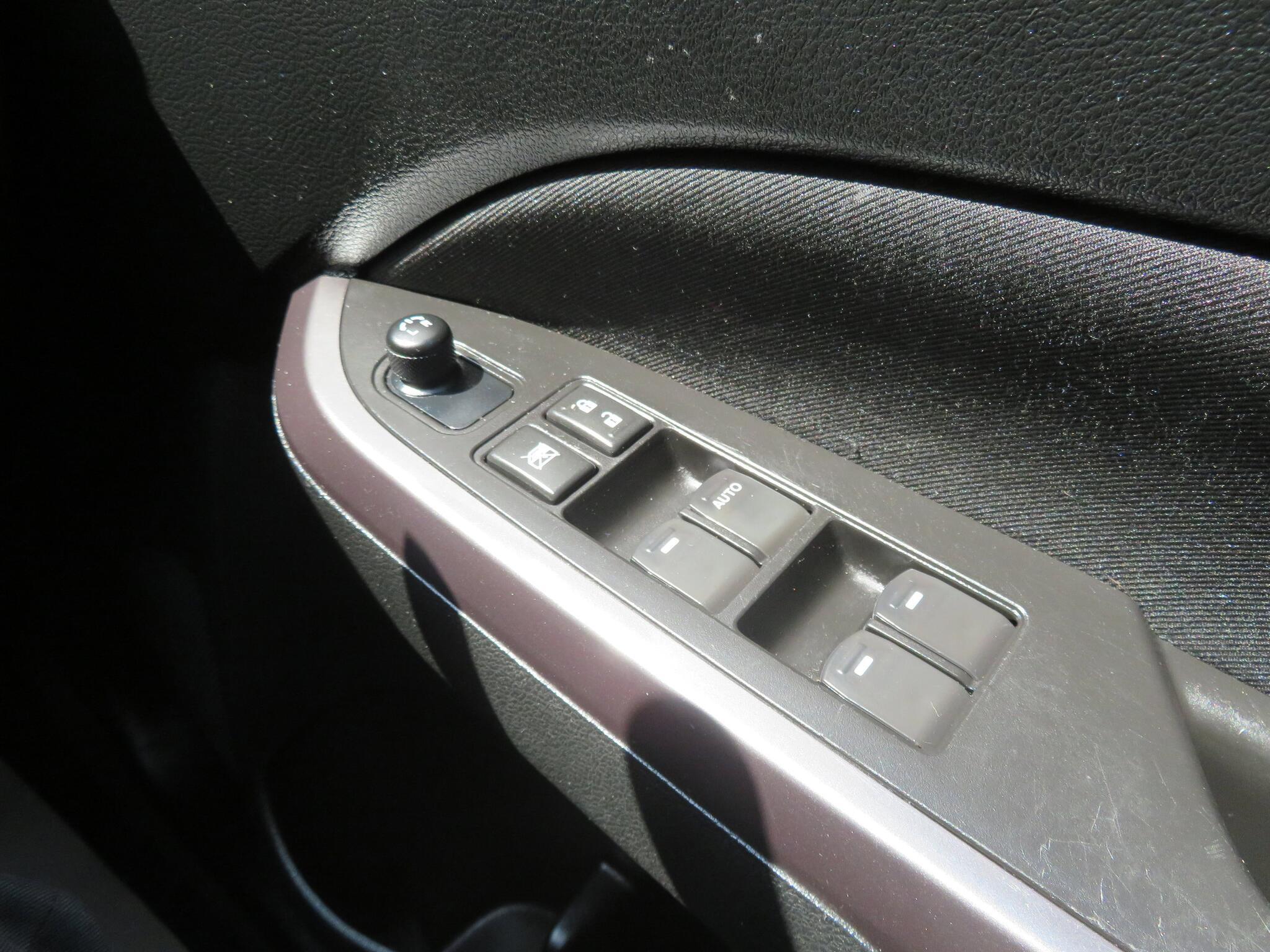 Suzuki Vitara - Image 20