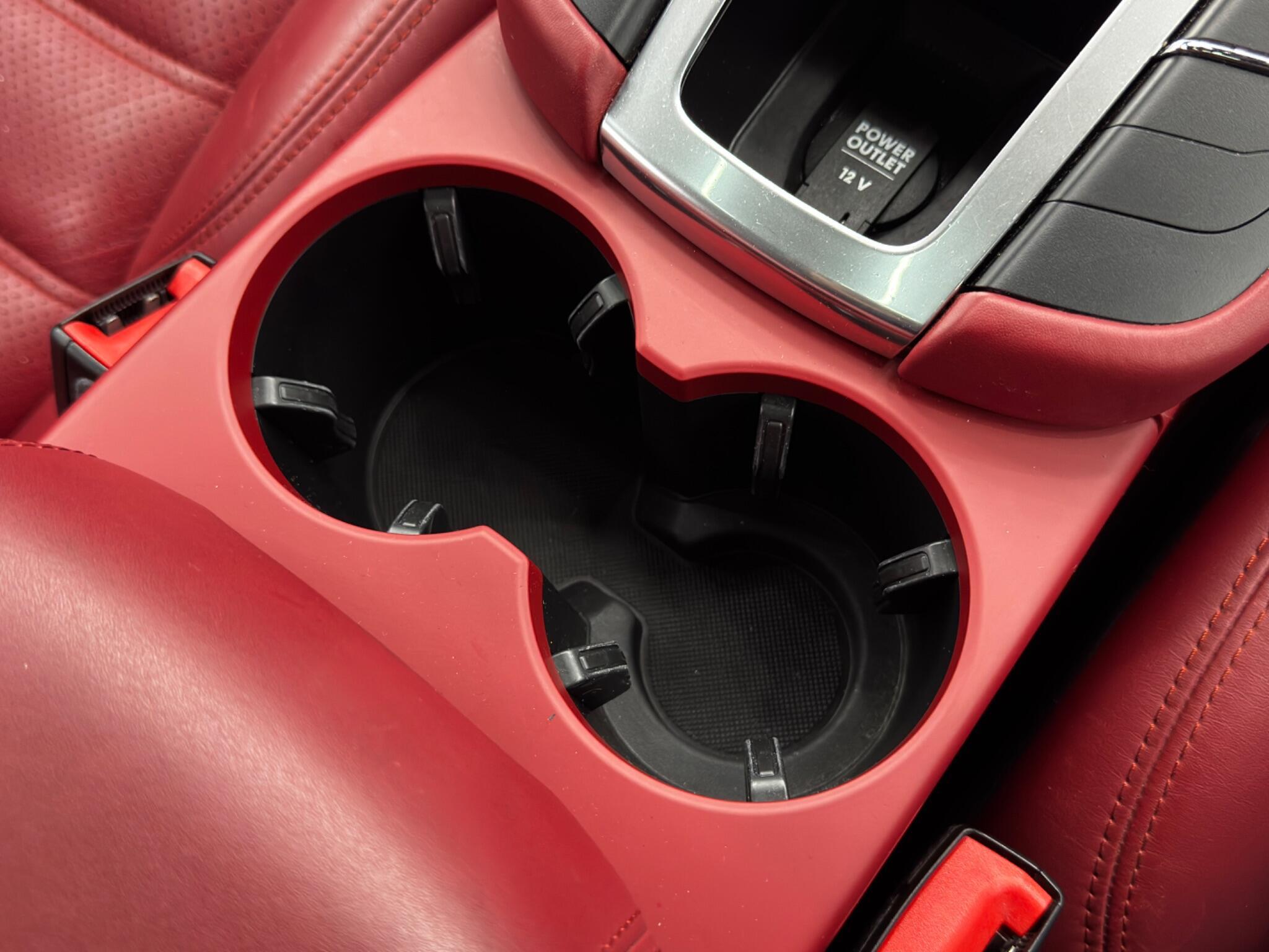 Porsche Macan - Image 25