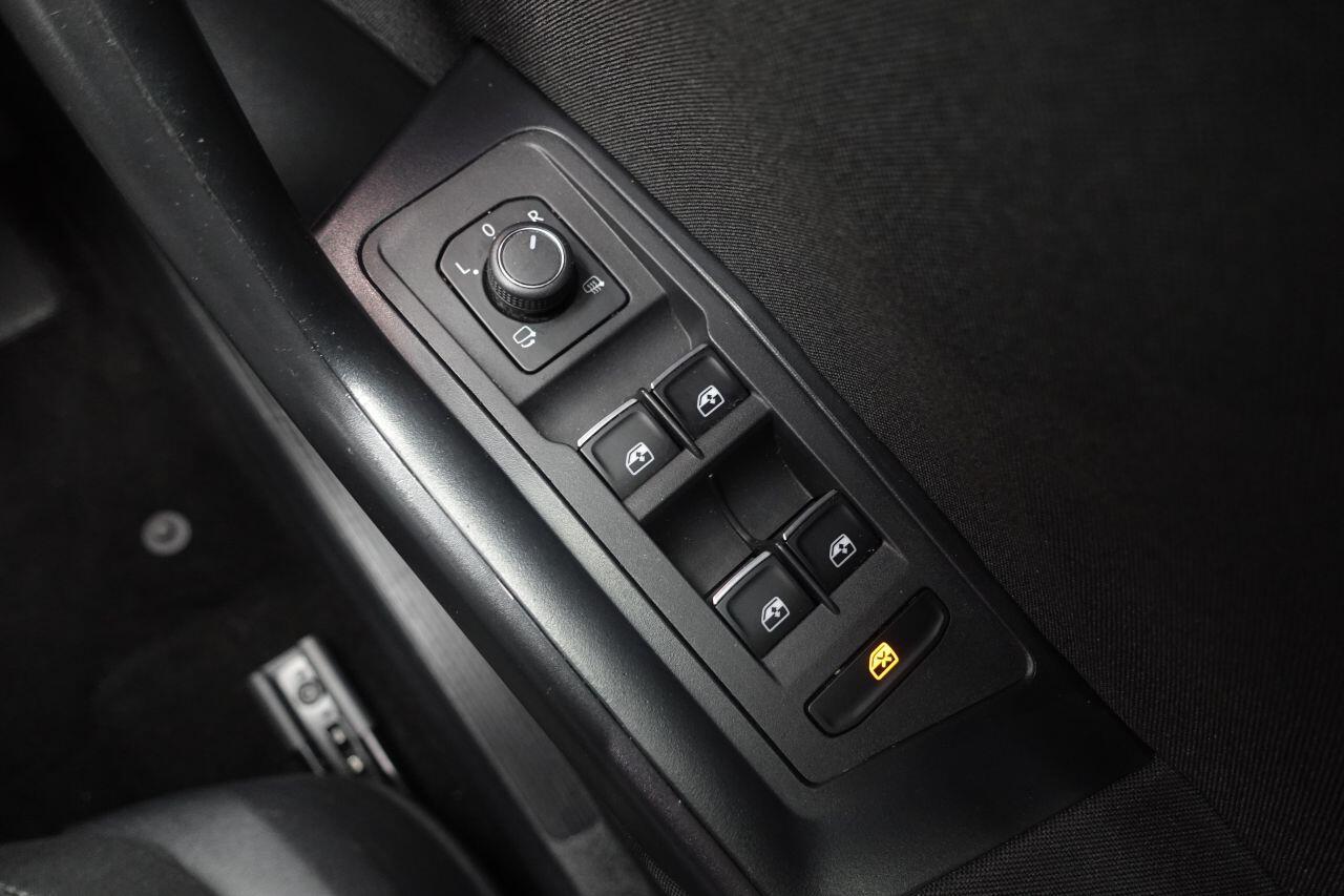 Volkswagen T-Roc - Image 47