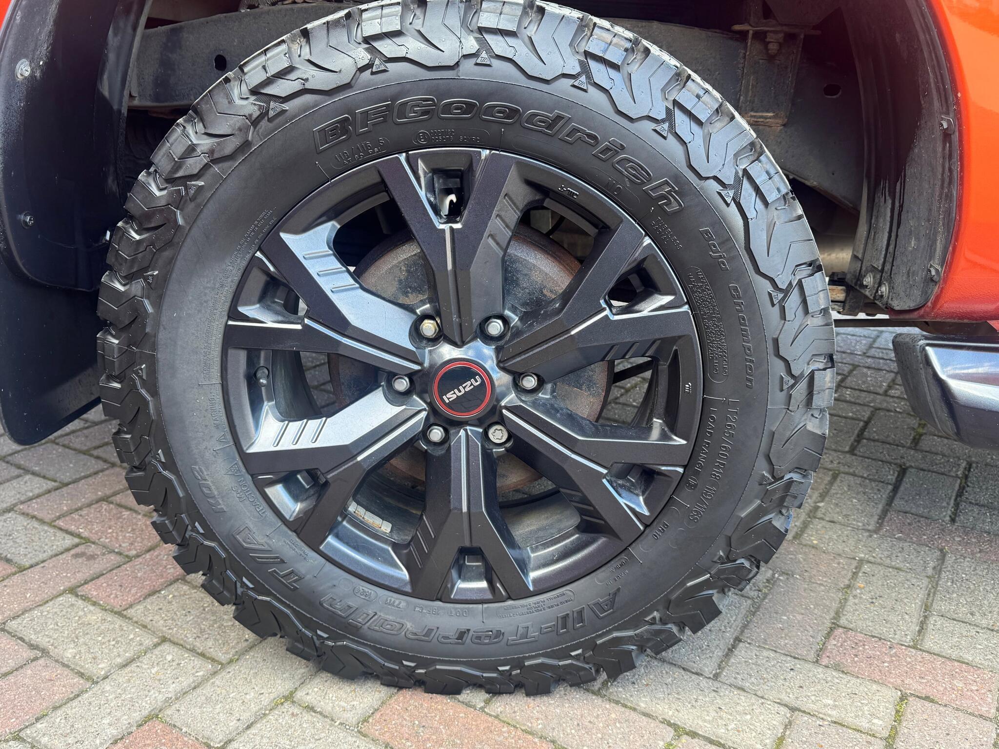 Isuzu D-MAX - Image 17