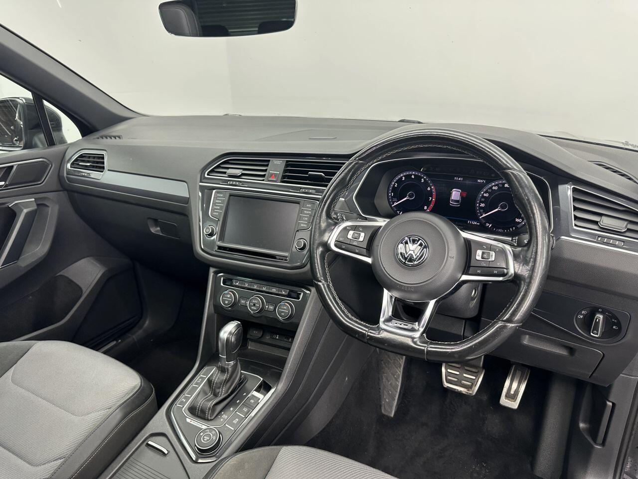 Volkswagen Tiguan - Image 15