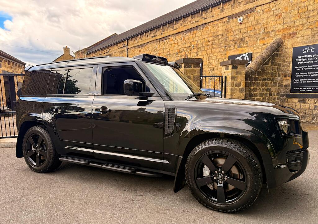 Land Rover Defender 110 - Image 5