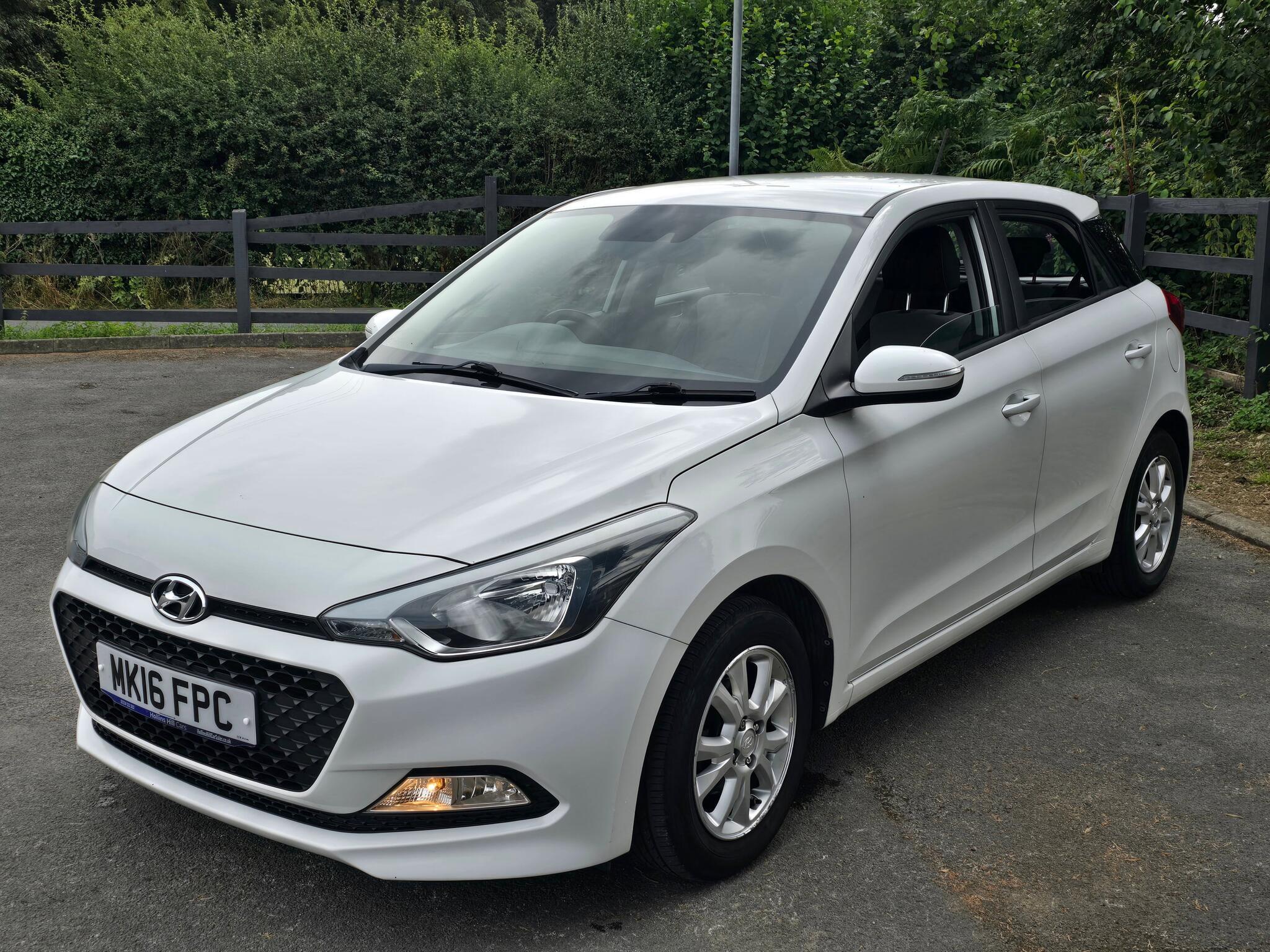 Hyundai i20 - Image 13