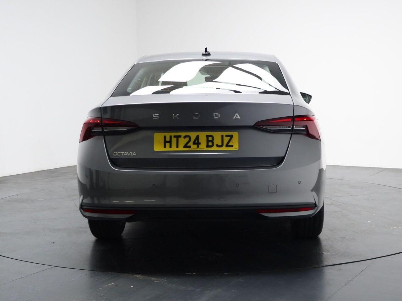 Skoda Octavia - Image 11
