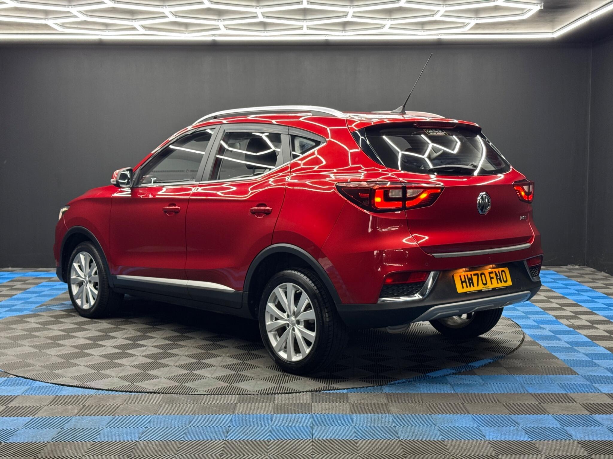 MG MG ZS - Image 7
