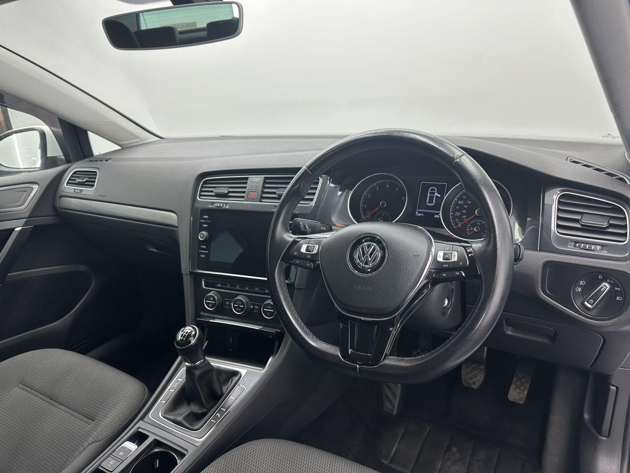 Volkswagen Golf - Image 16