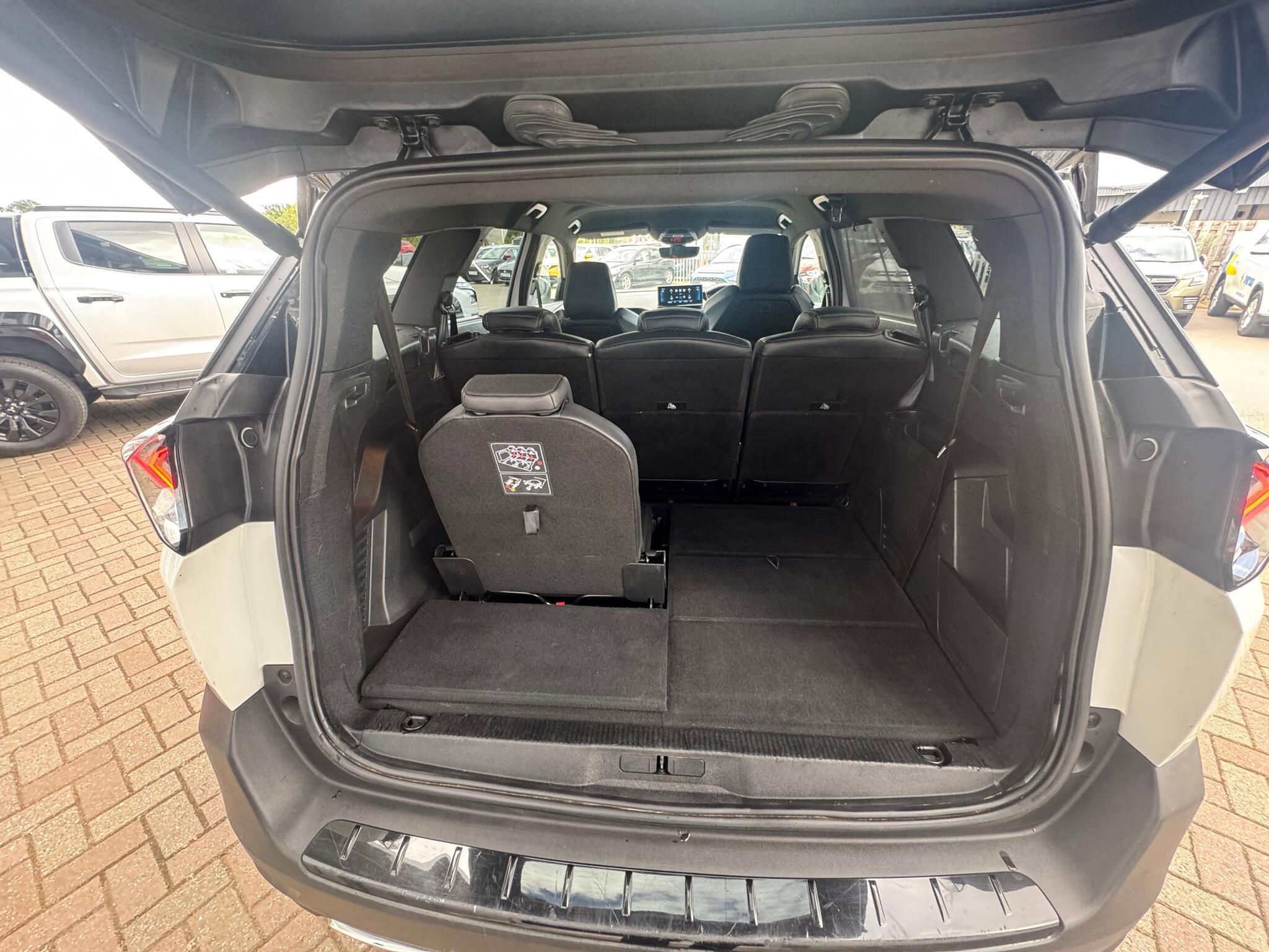 Peugeot 5008 - Image 11