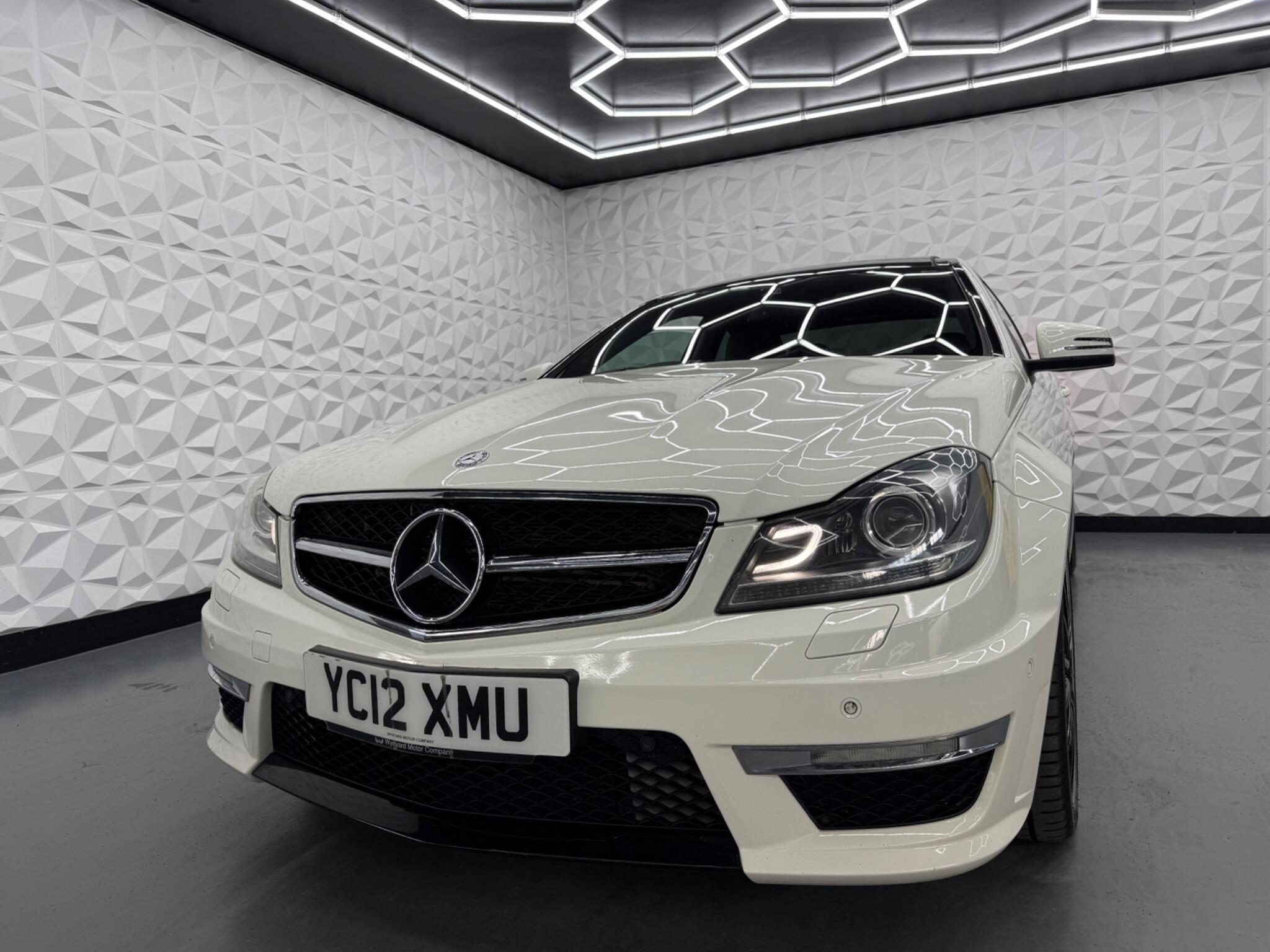Mercedes C Class - Image 12