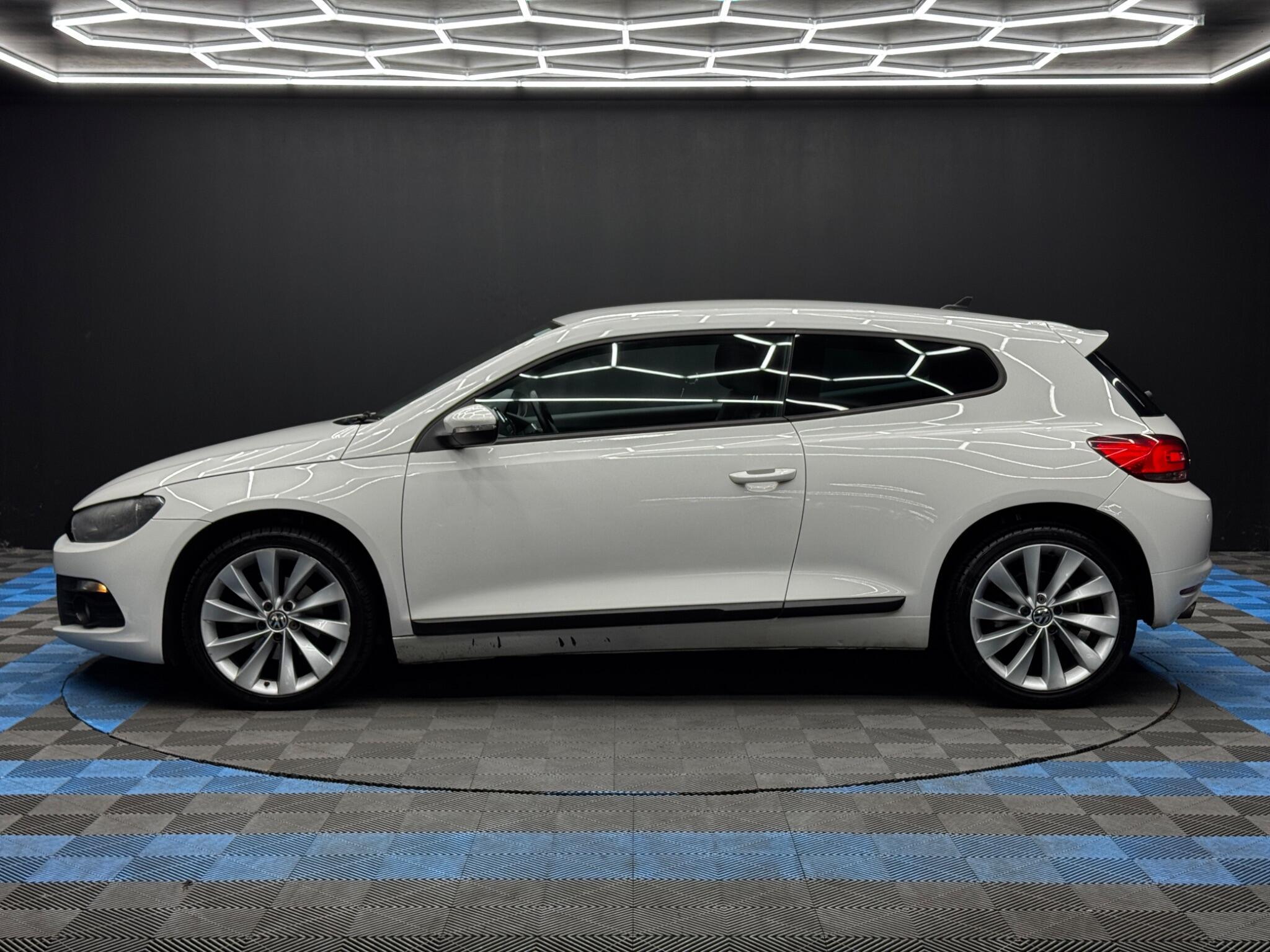 Volkswagen Scirocco - Image 8