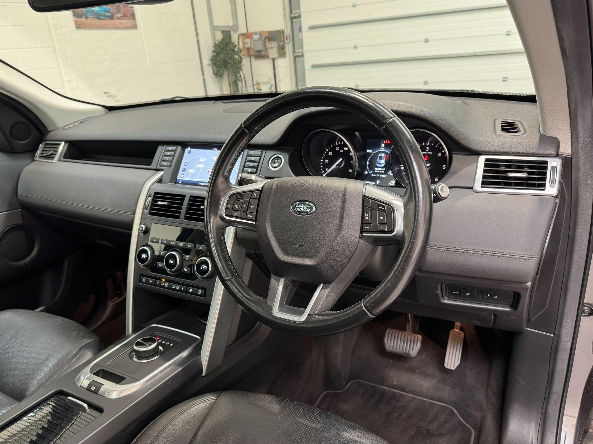Land Rover DISCOVERY SPORT - Image 16