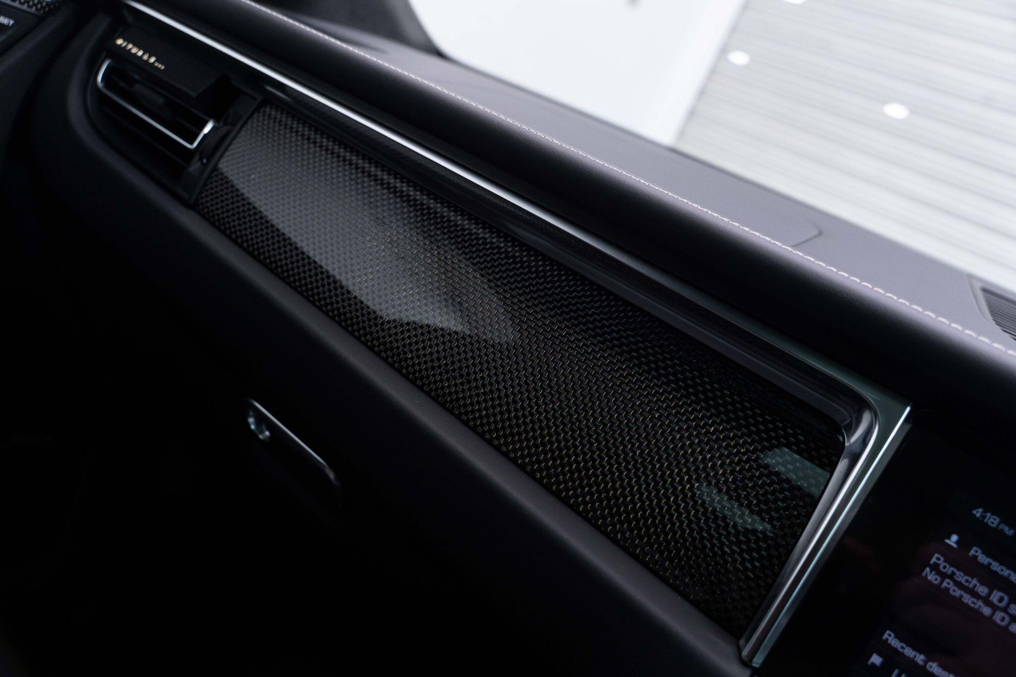 Porsche Macan - Image 46