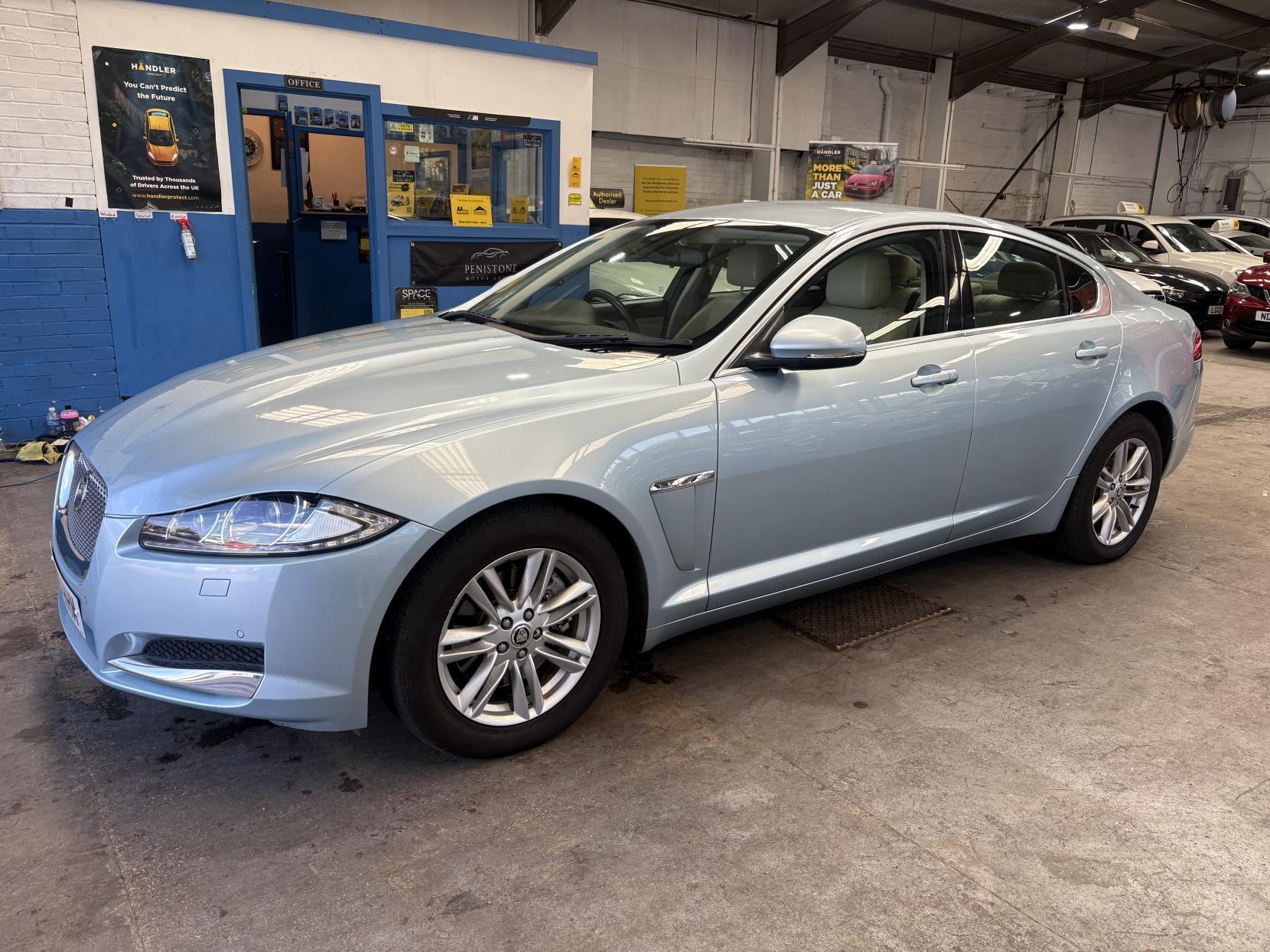 Jaguar XF - Image 5