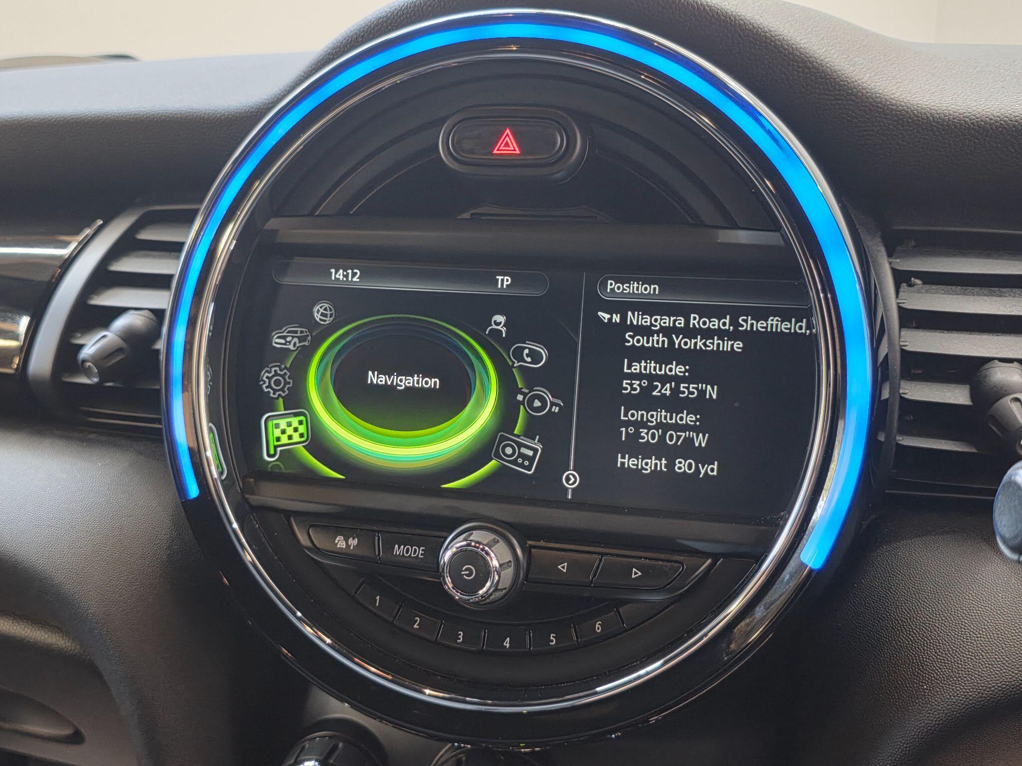 MINI Hatch - Image 21