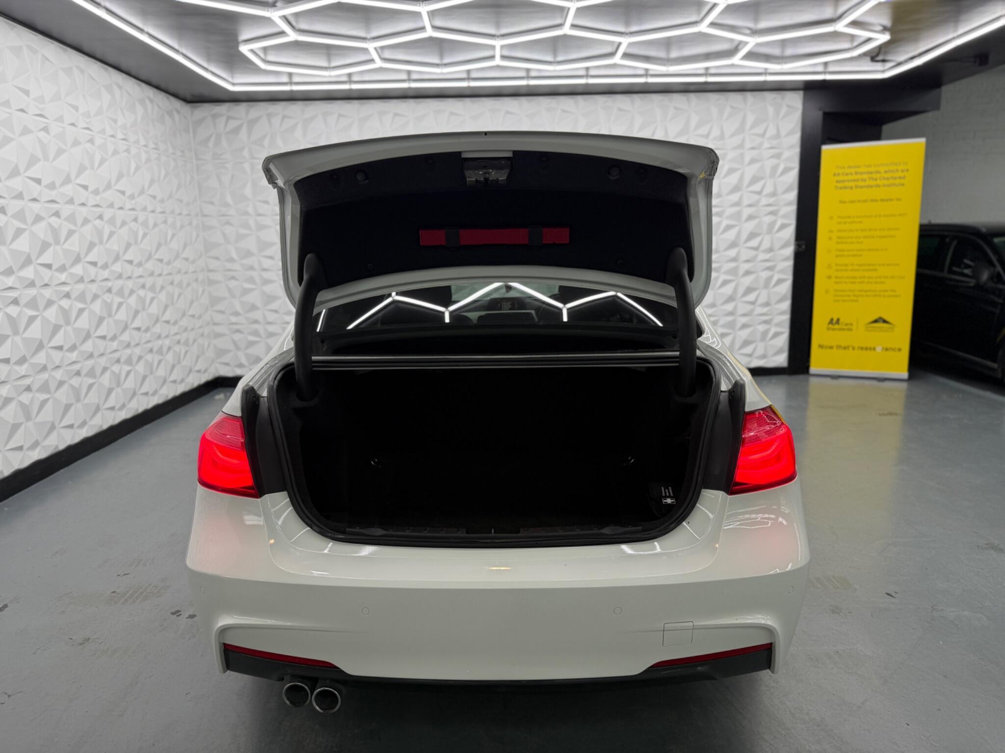 BMW 3 Series - Image 24
