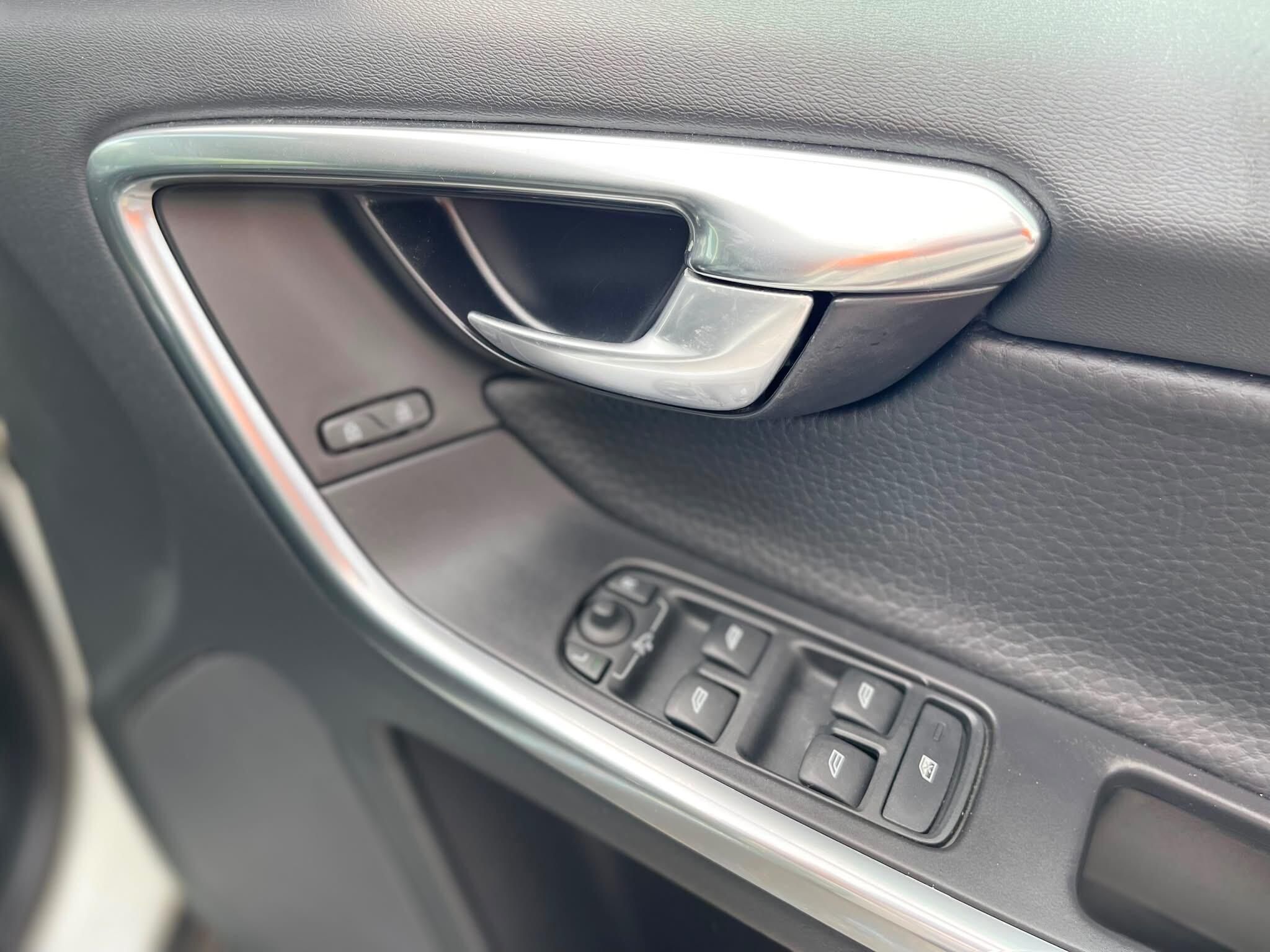 Volvo XC60 - Image 13