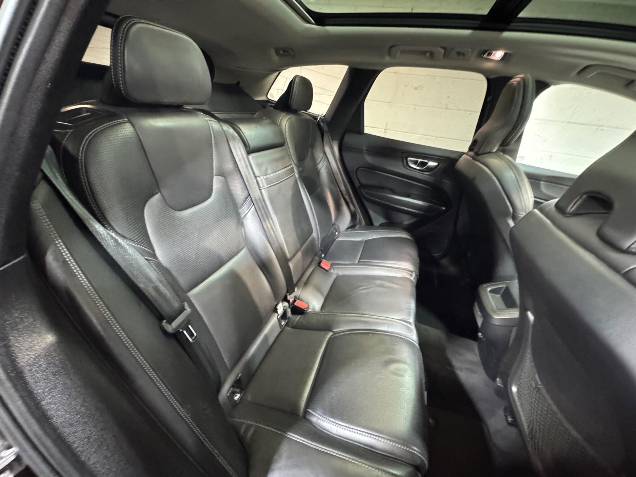 Volvo XC60 - Image 13