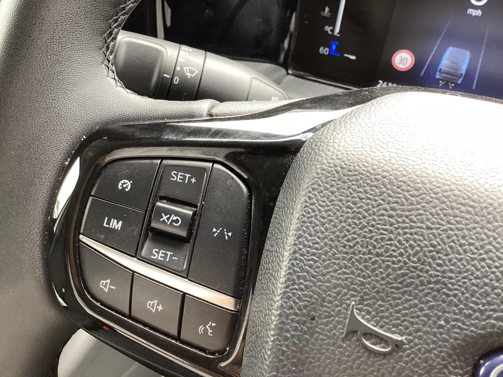 Ford Transit Custom - Image 10