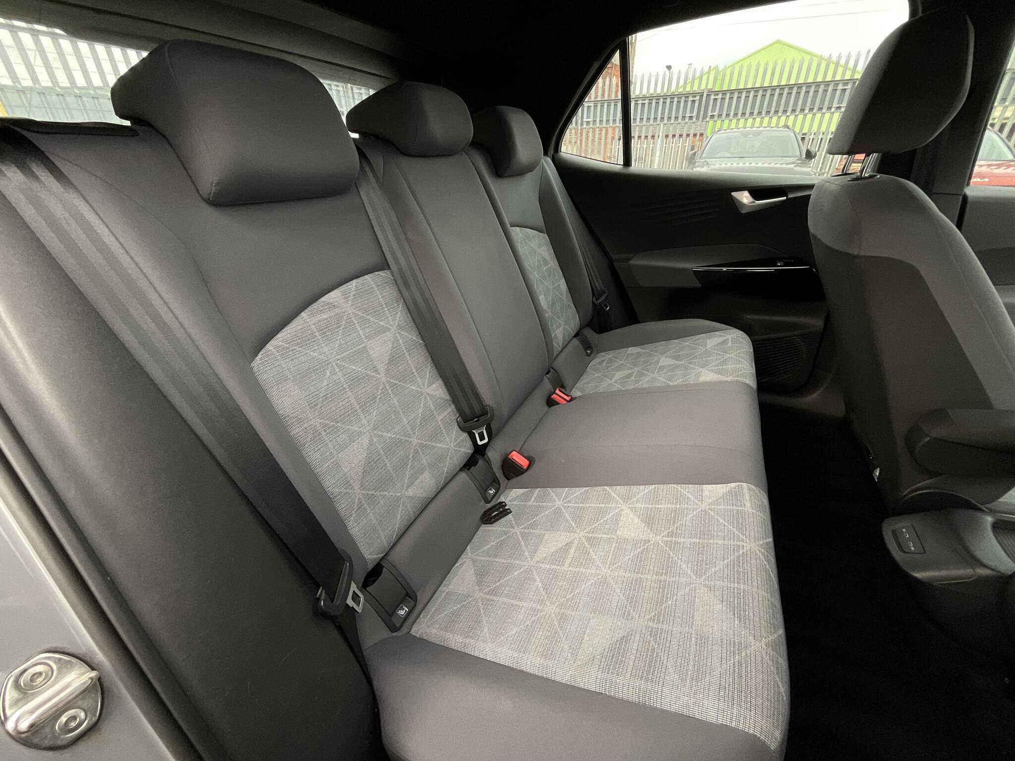 Volkswagen ID.3 - Image 11